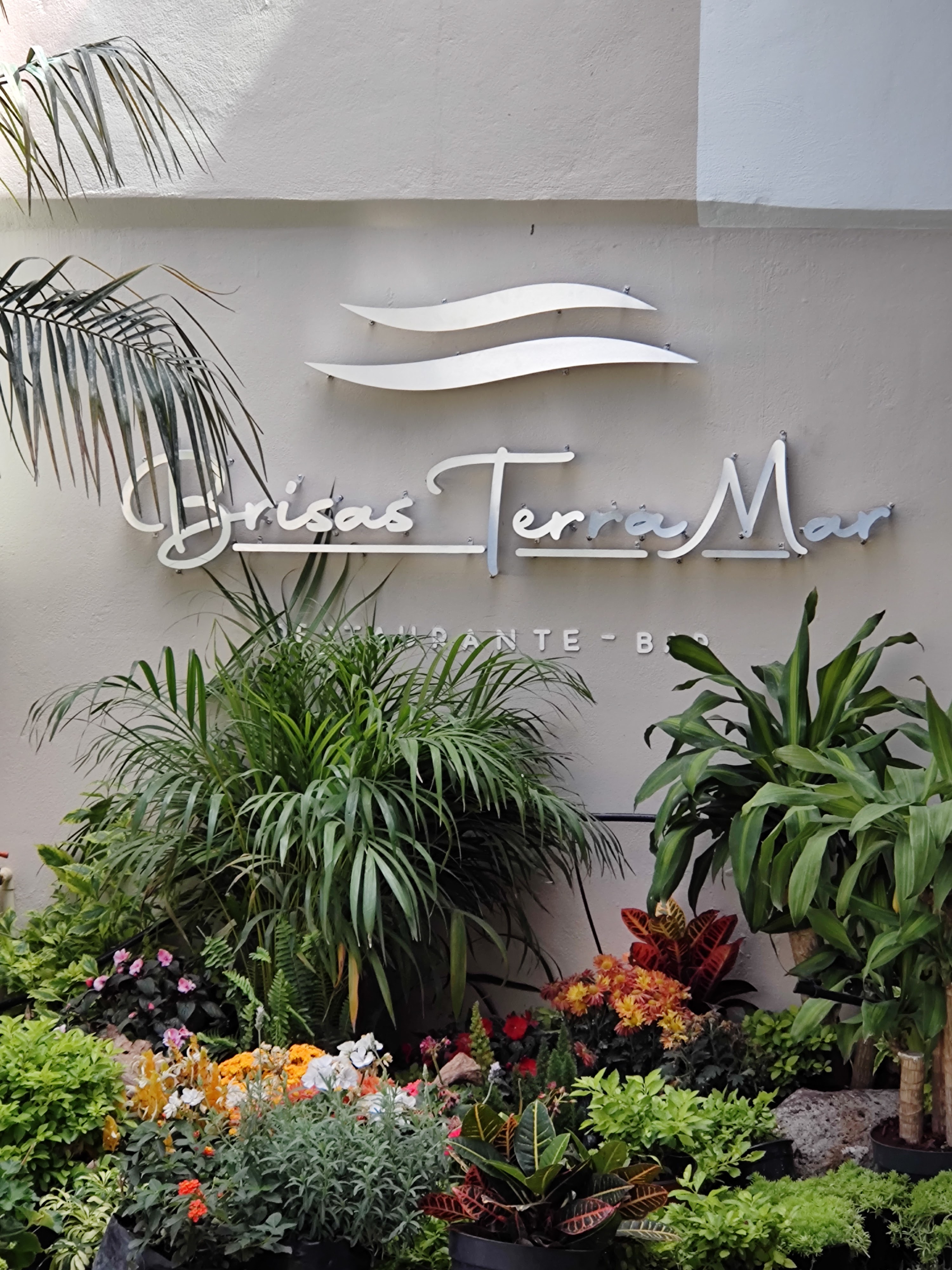 Restaurante bar Brisas Terra Mar image 9