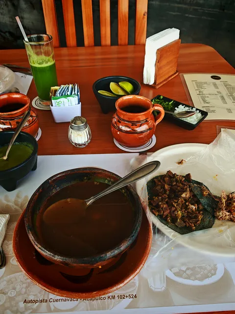 RESTAURANTE KM102 image 5