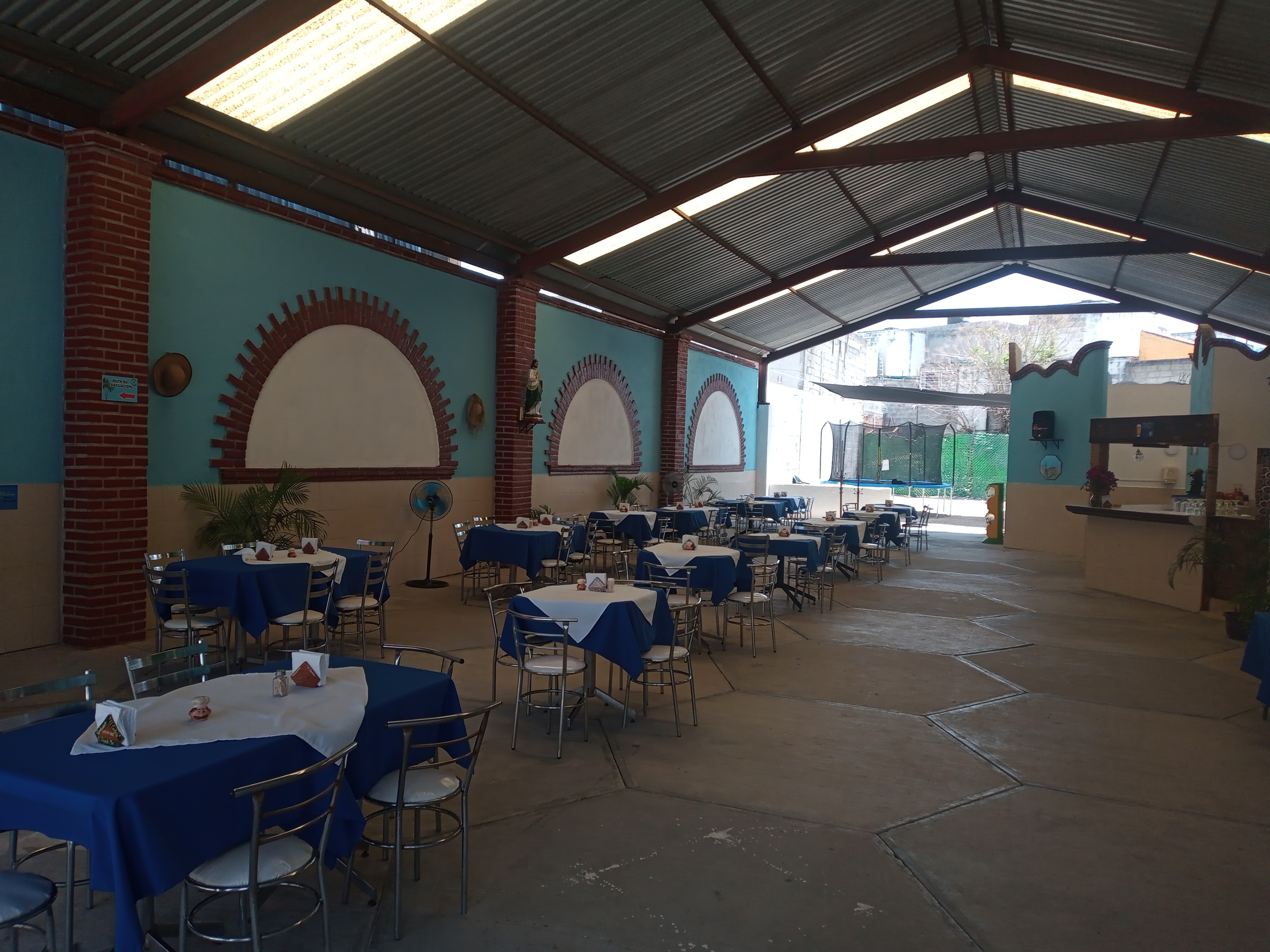 Restaurant & Mariscos El Costeño image 3