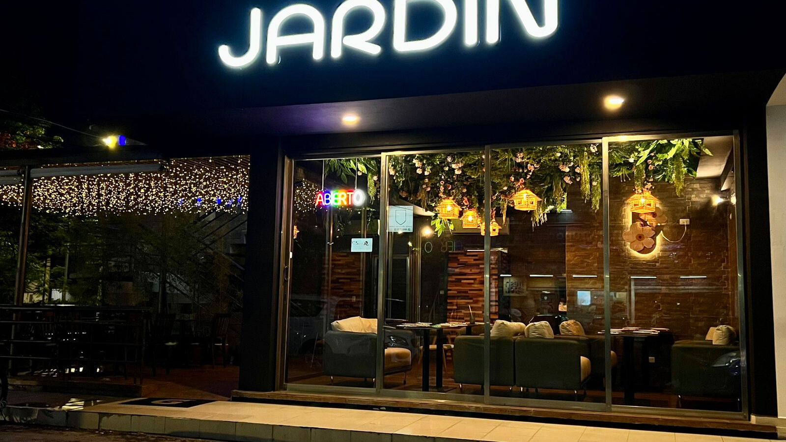 Restaurante Jardín image 1
