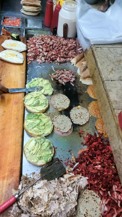 Puesto plaza image 2