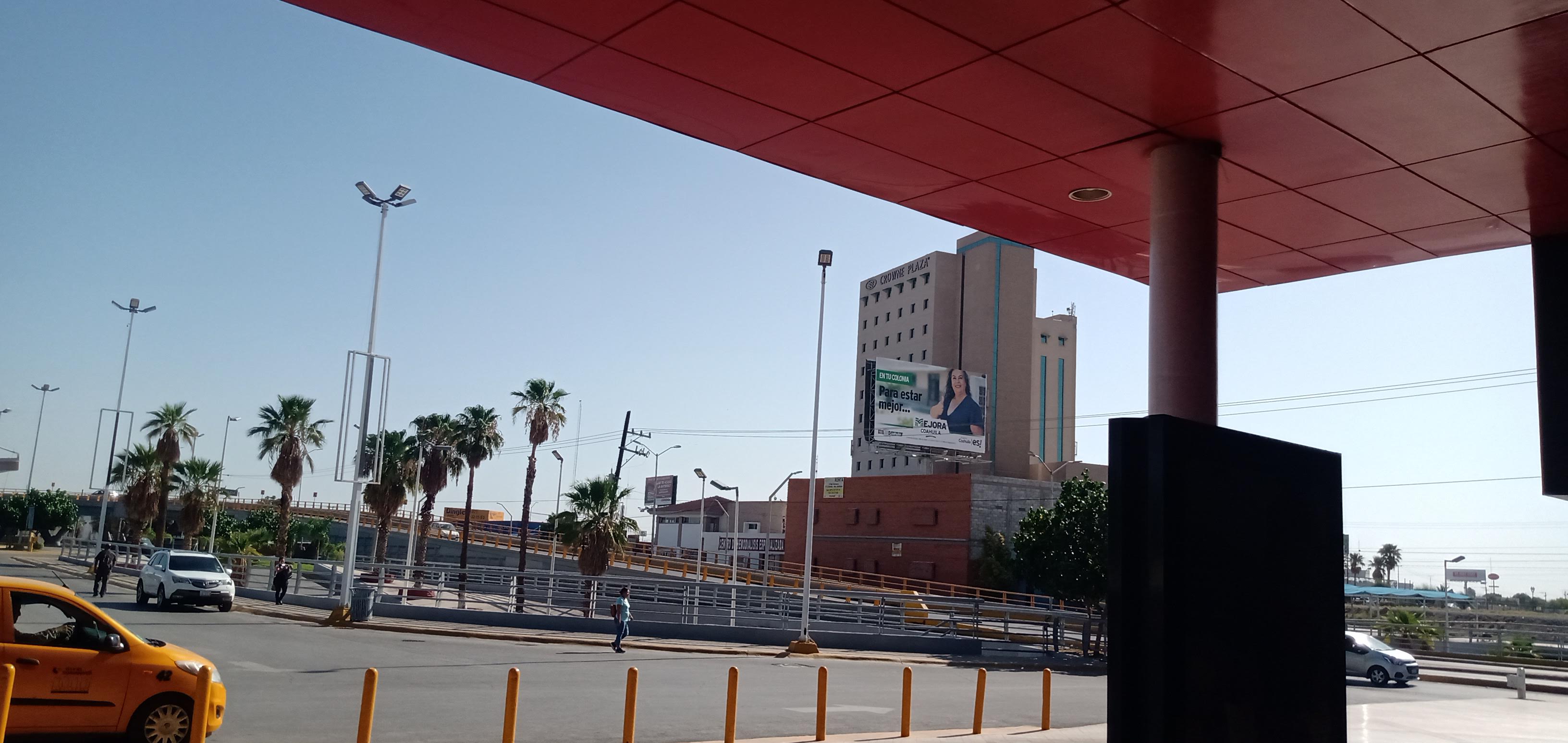 Los Farolitos Senderos image 8