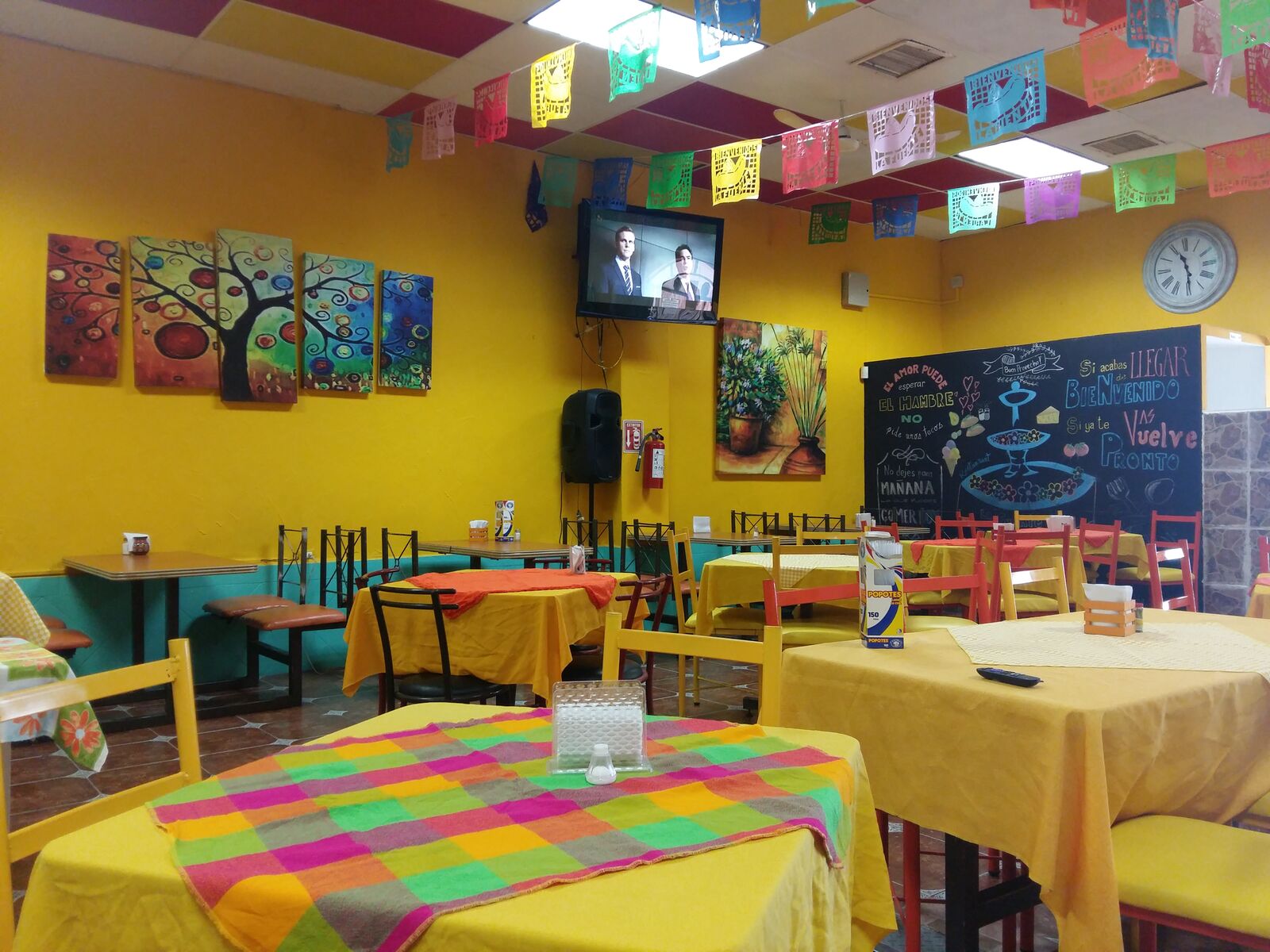 La Fuente Restaurant Familiar image 1