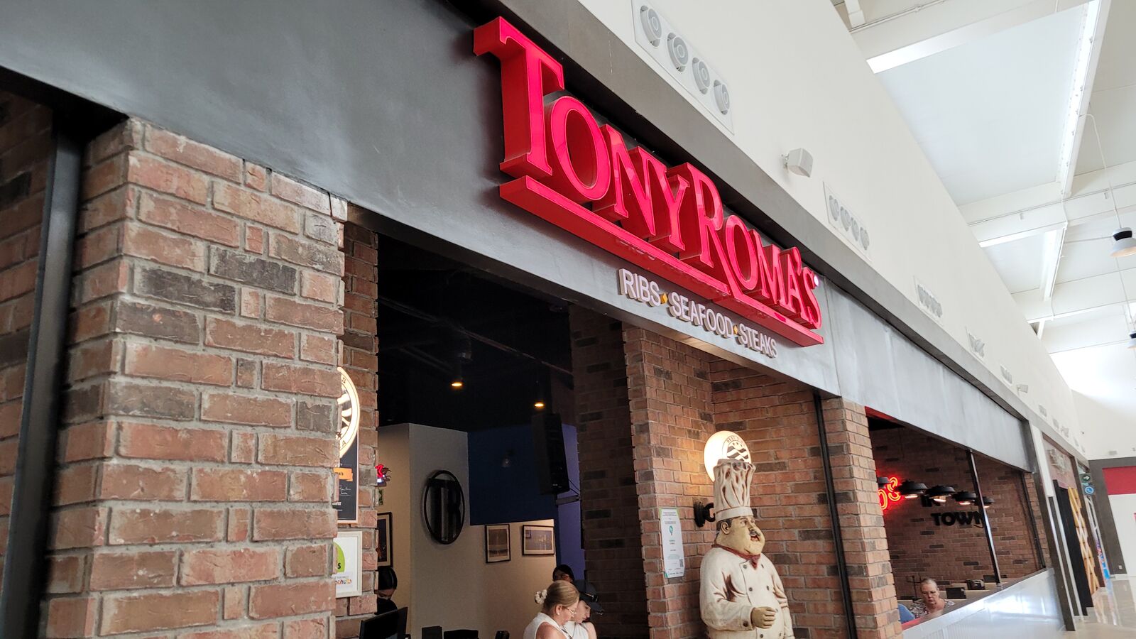 Tony Roma's image 7