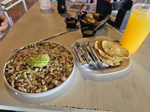 Mariscos Songuirirongui image 2