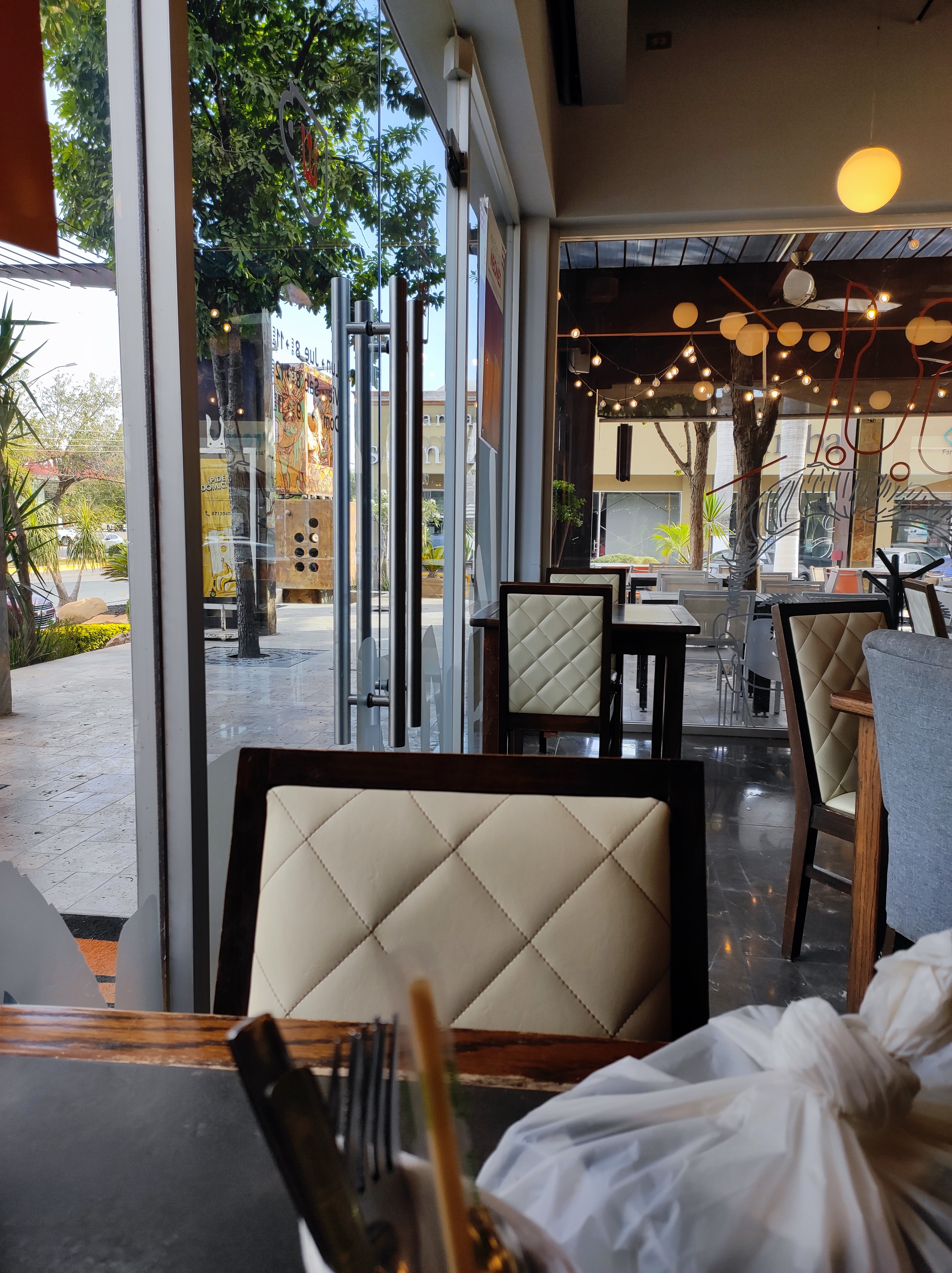 Kingans Independencia ☕ Cafetería y Restaurant Bar en Torreón con Servicio de Desayuno, Comida y Cena image 7