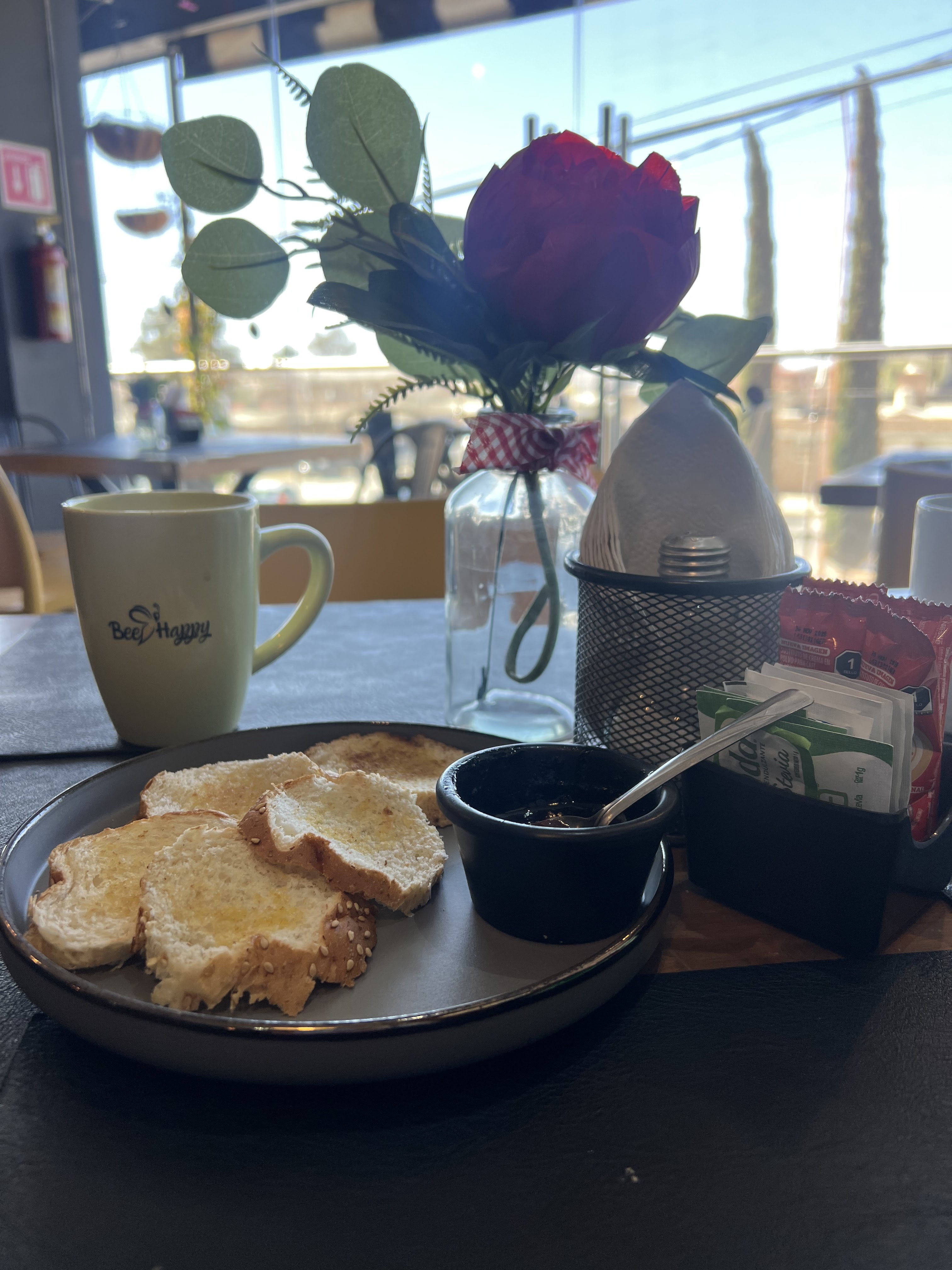 Bee Happy brunch & coffee image 8