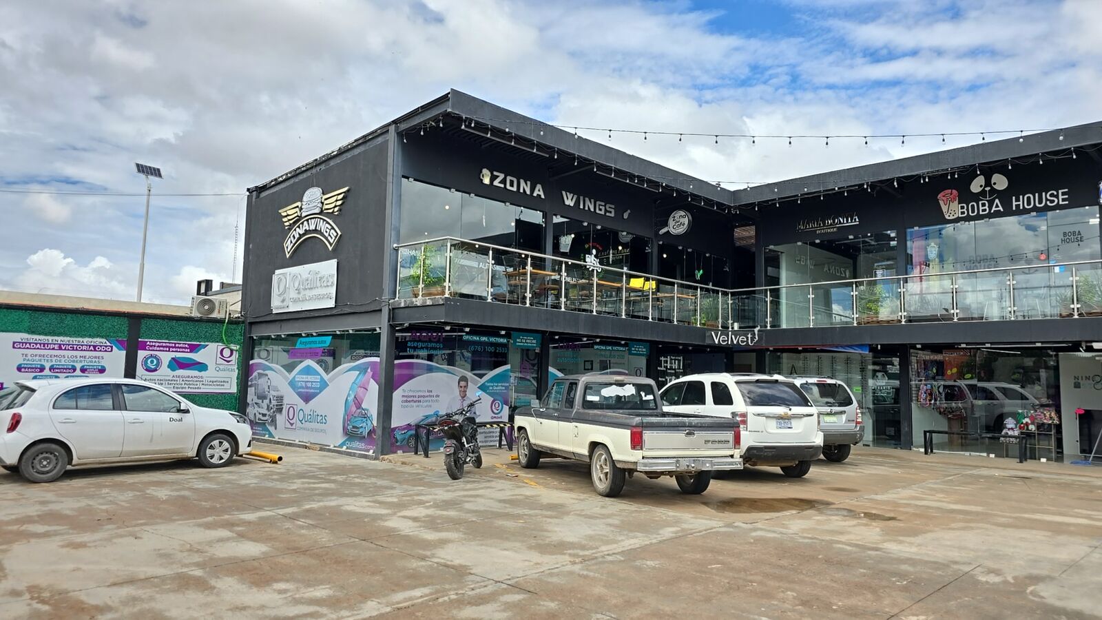 ZONA WINGS image 2