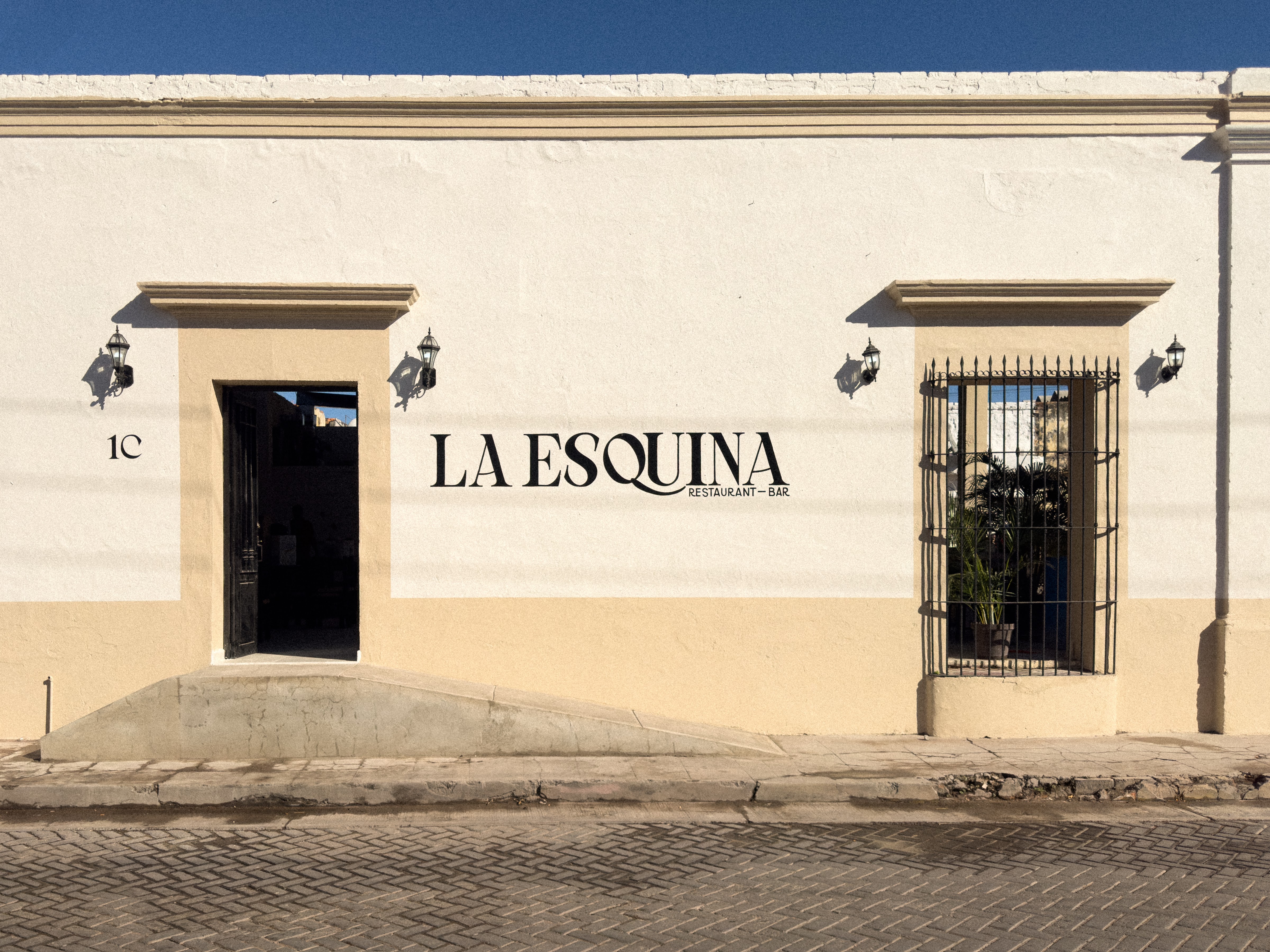 La Esquina Restaurant & Bar image 1