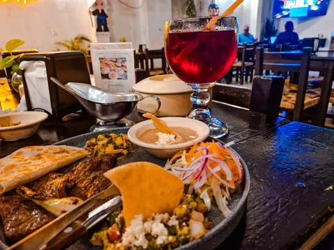 La Esquina Restaurant & Bar image 6