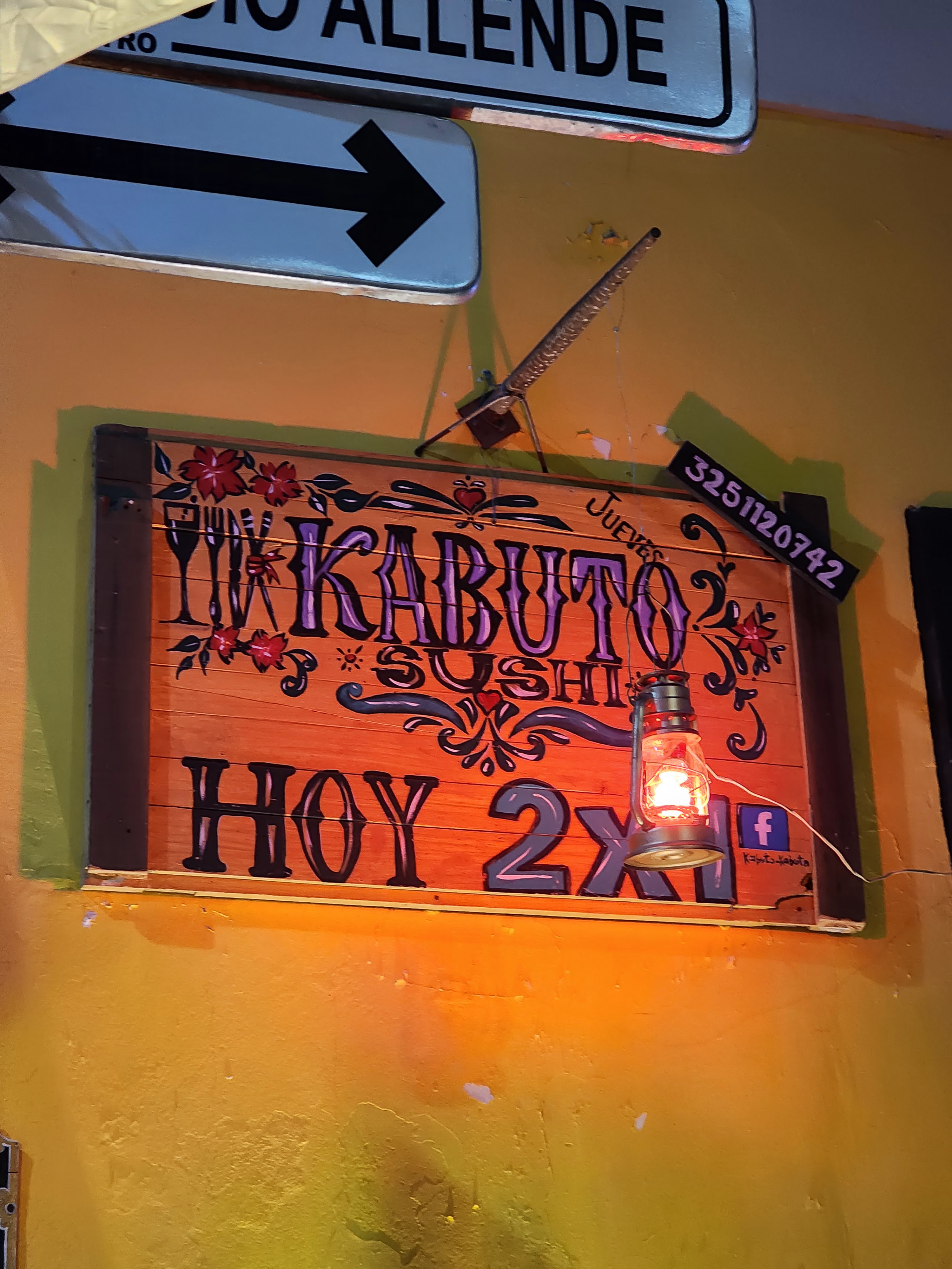 Kabuto sushi restaurant bar image 7