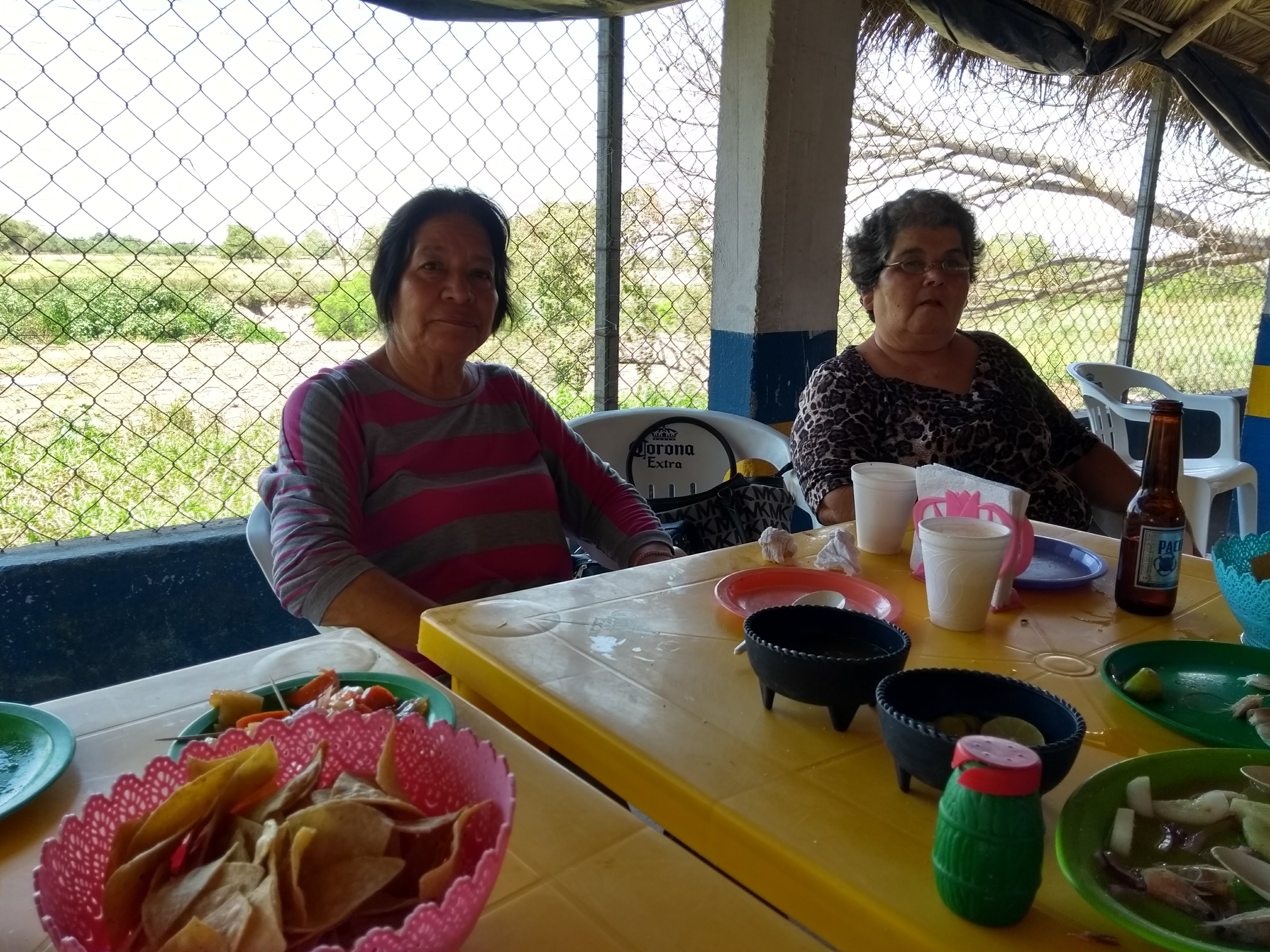 Centro Botanero "El Atracón" image 2