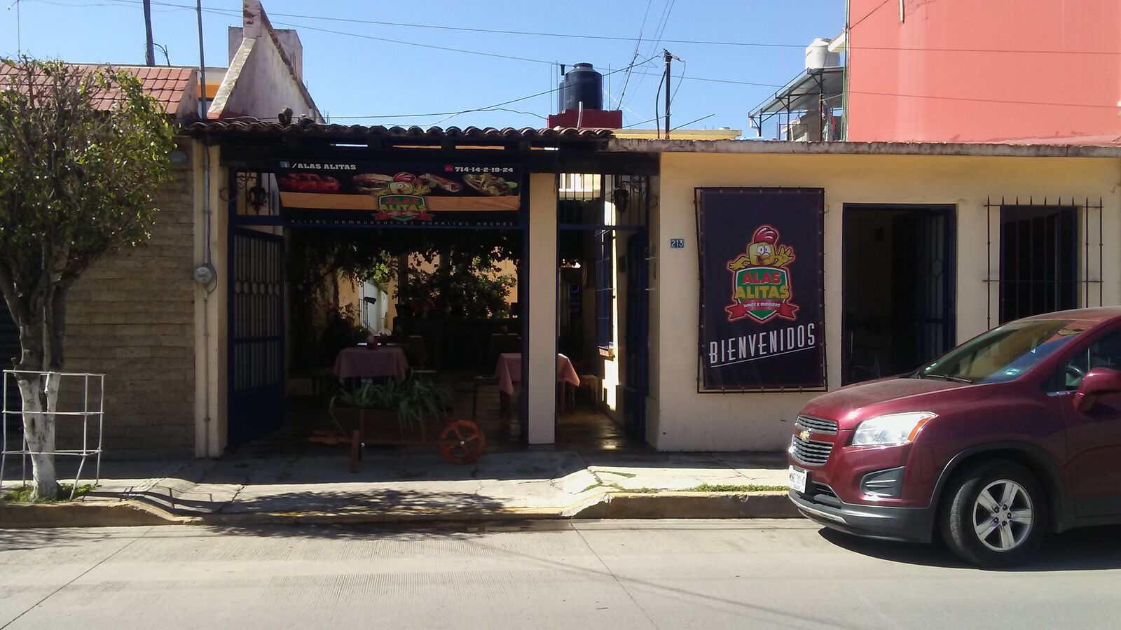 Alas alitas image 1