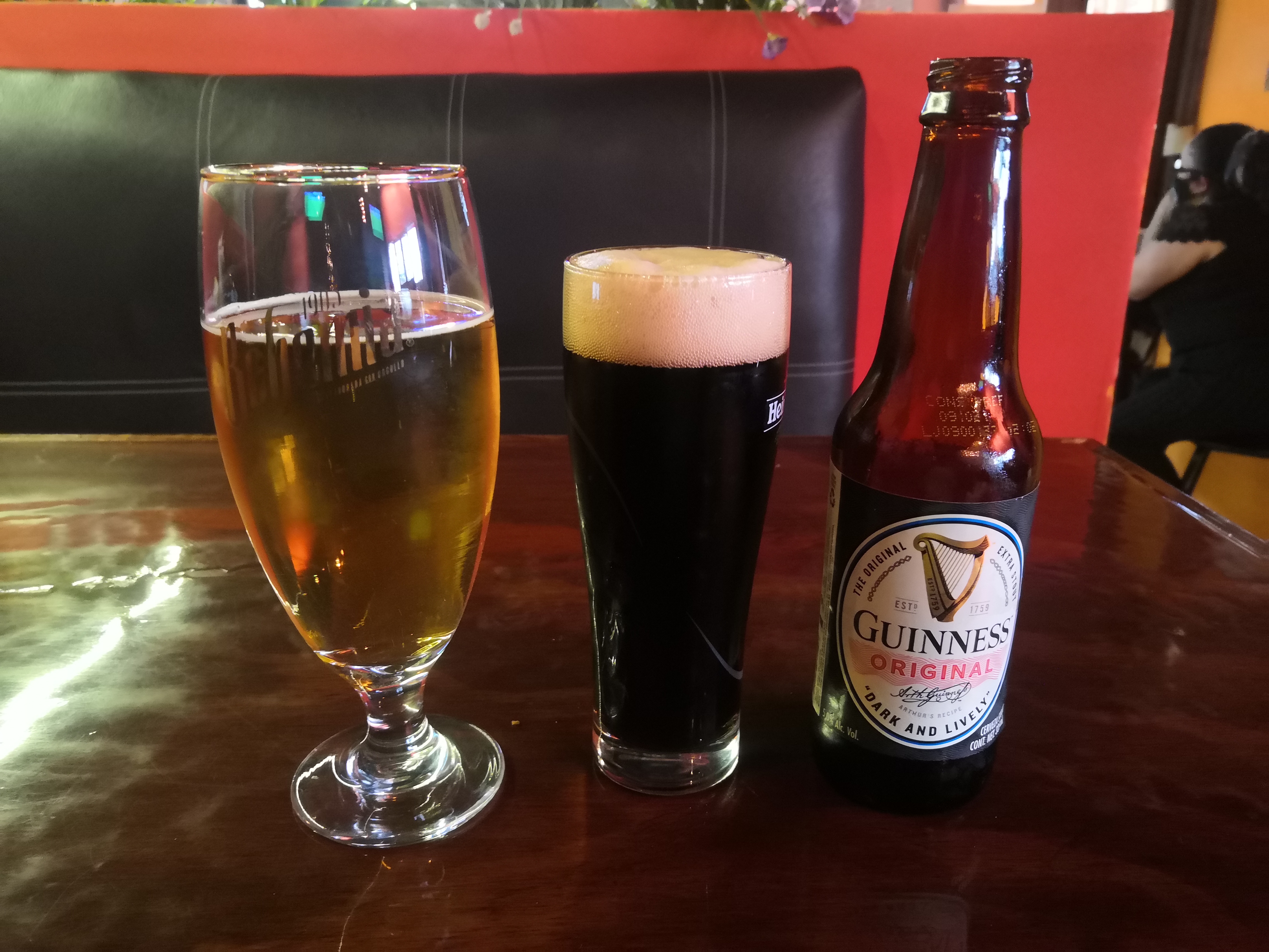 BARRIO ALITAS Y CERVEZA image 5