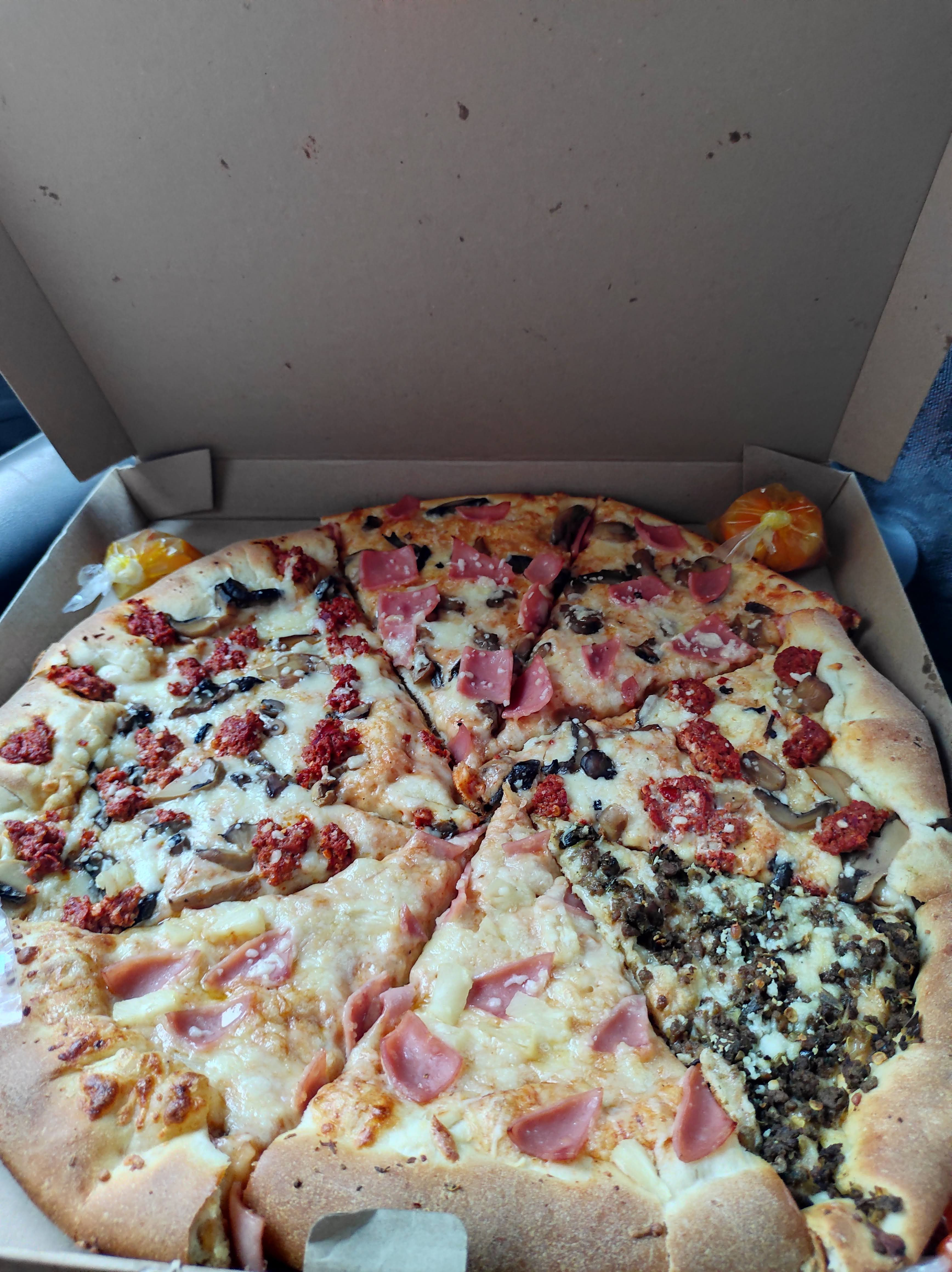 Pizzas Güeritos image 2