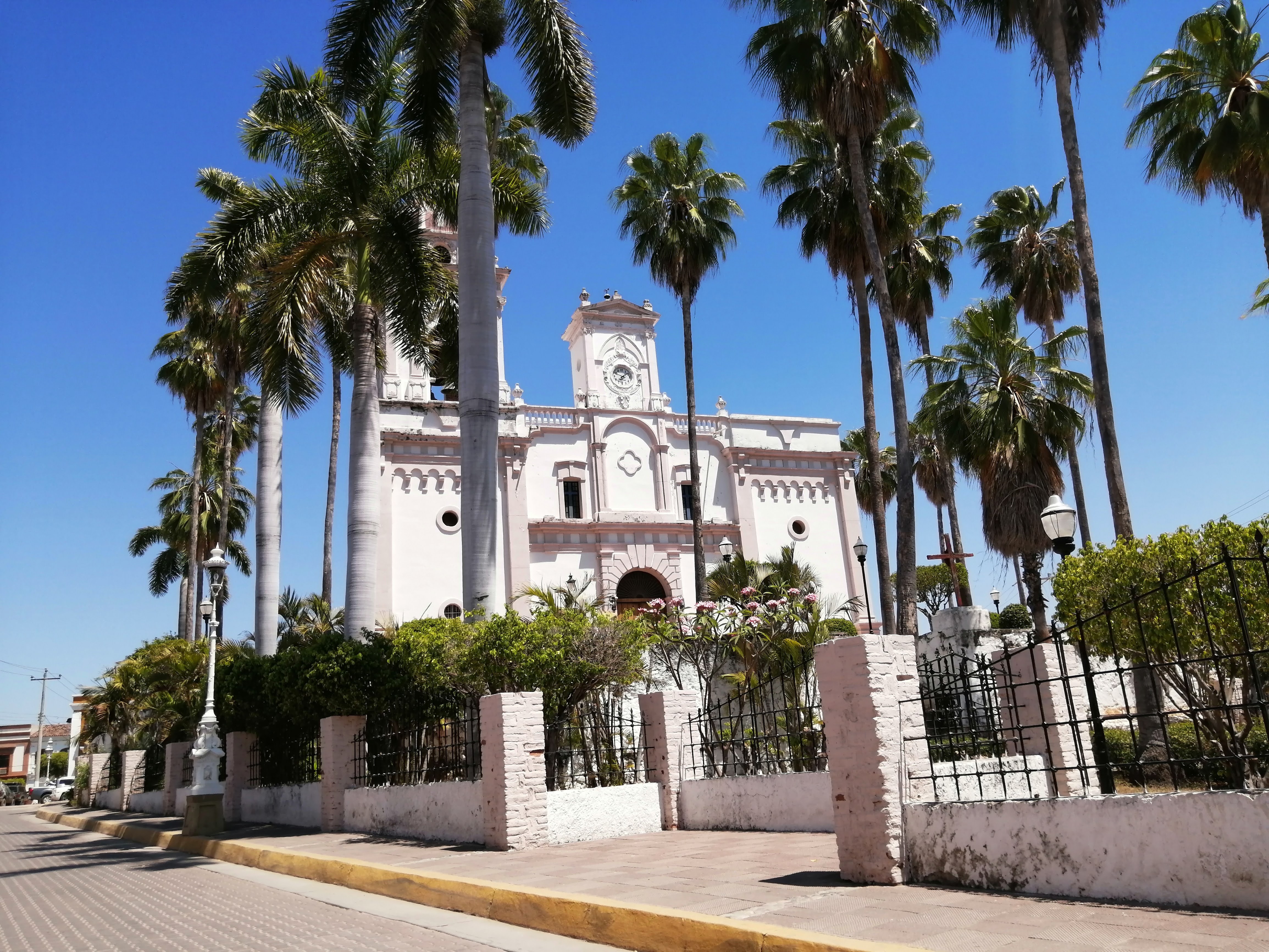 Premier Restaurant image 5