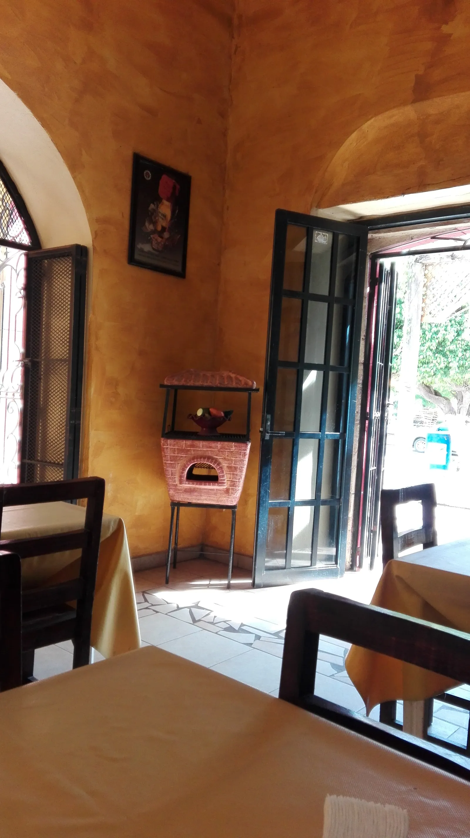 Premier Restaurant image 7