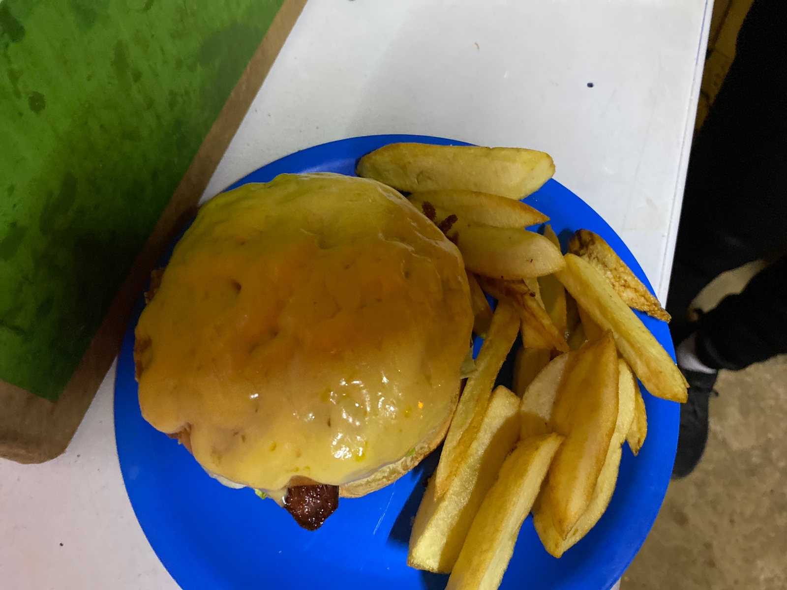 De Los Santos Hot dogs Y Hamburguesas image 8