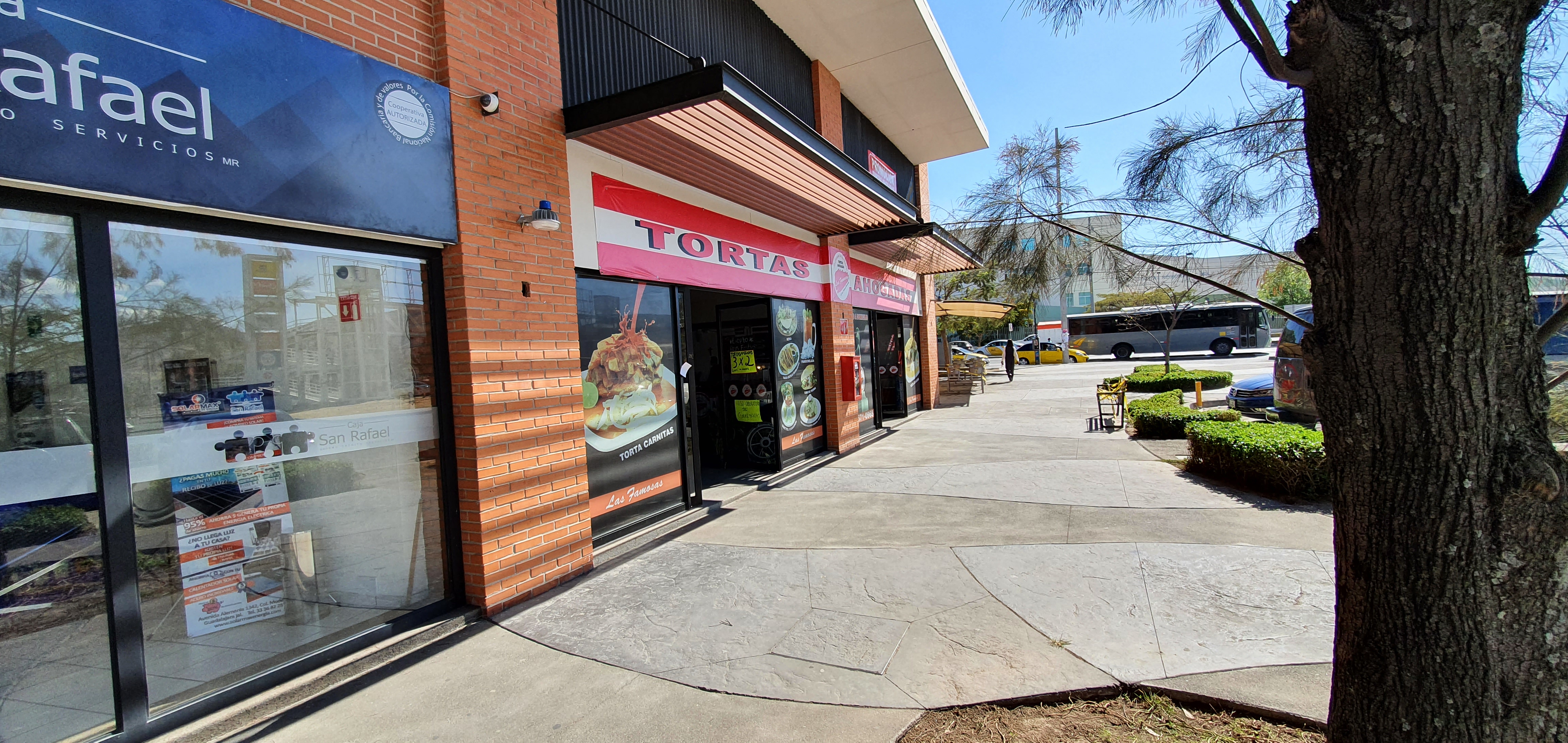 Las Famosas Tortas Ahogadas image 1