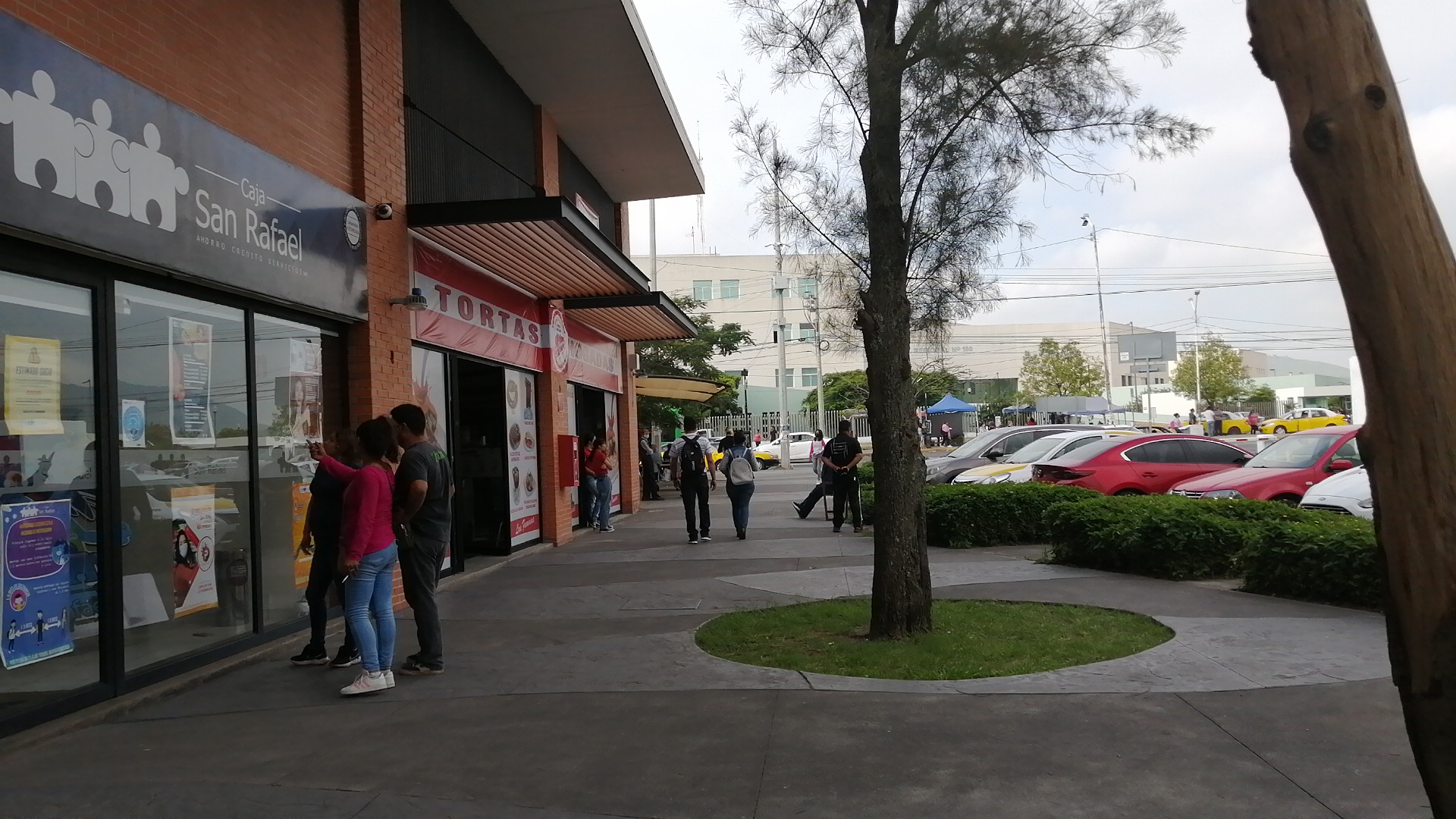 Las Famosas Tortas Ahogadas image 3