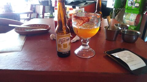 Mariscos El "Famoso" Y "Mary" image 2