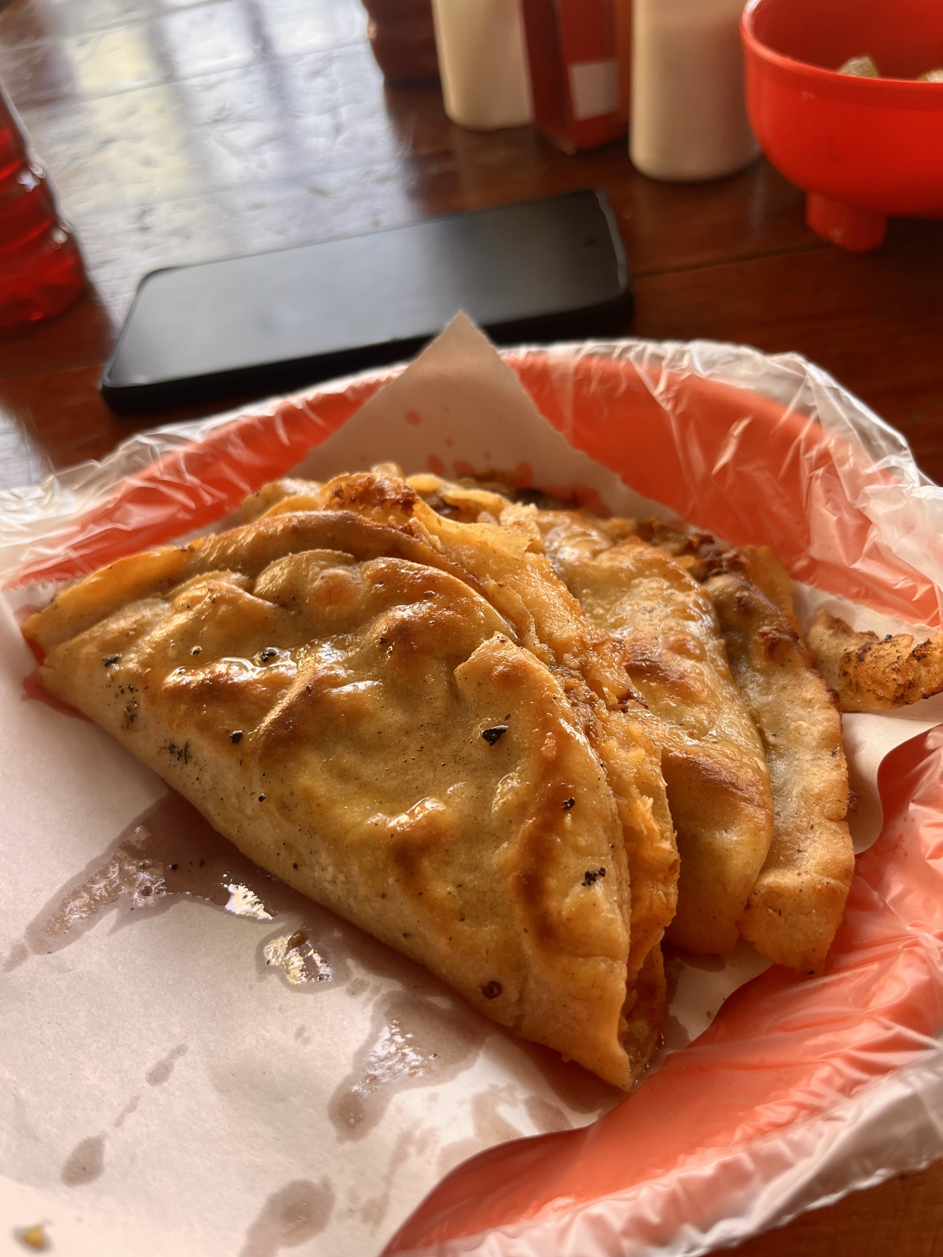 Tacos de barbacoa los monkikis image 5