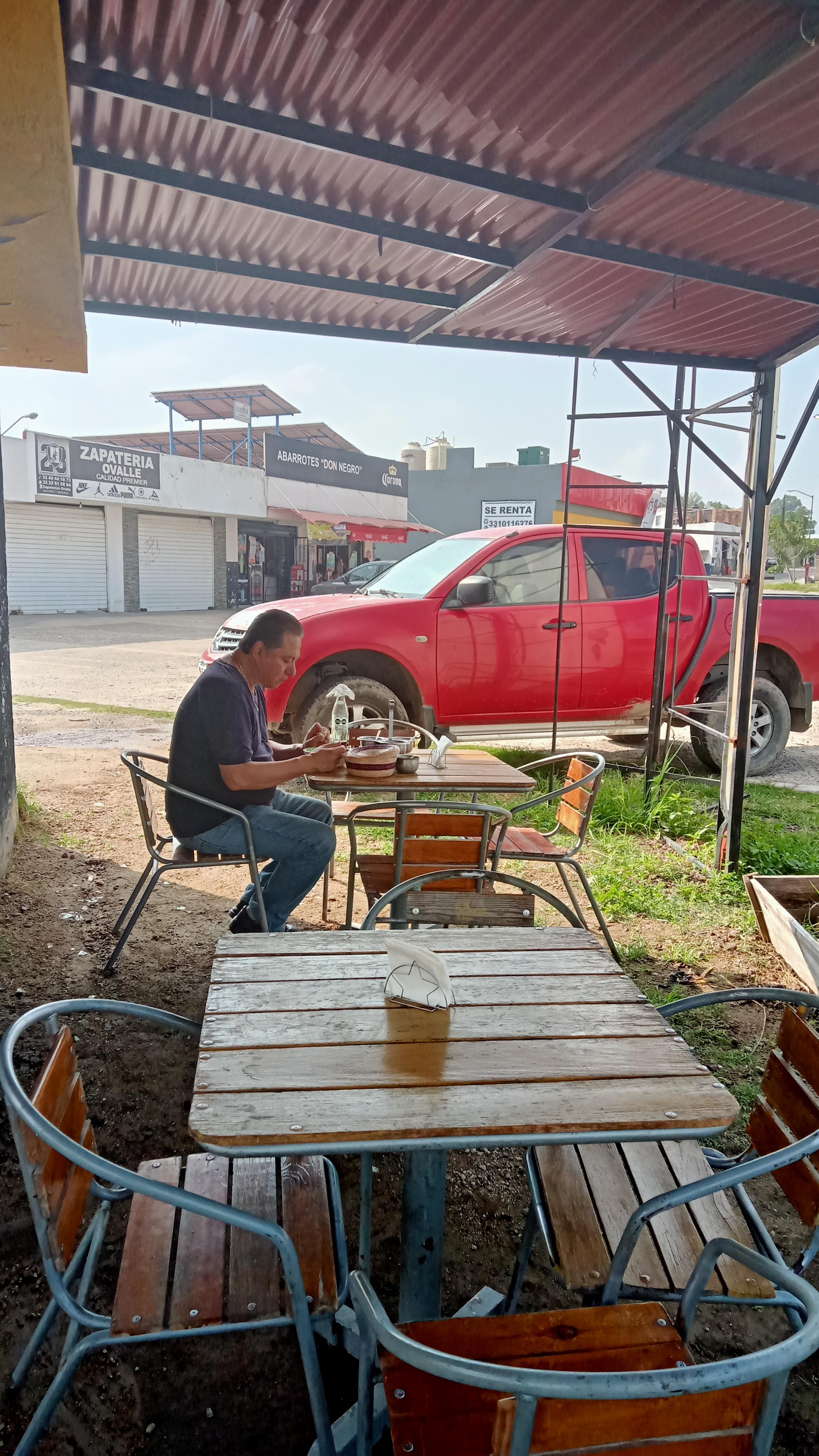 Menuderia "EL CHUY" image 9