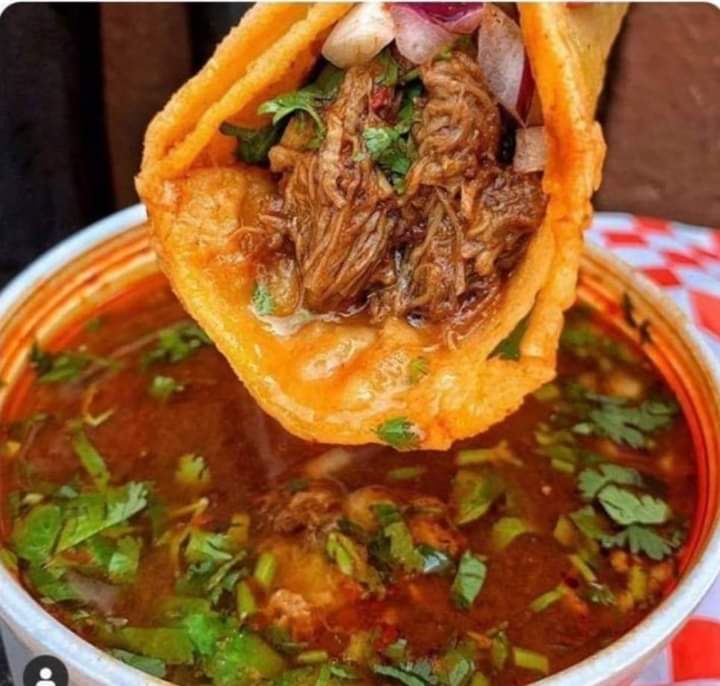 Birrieria Lupita image 5