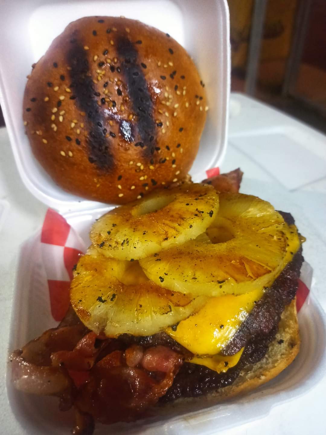 Hamburguesas al carbón las sabrosas image 9