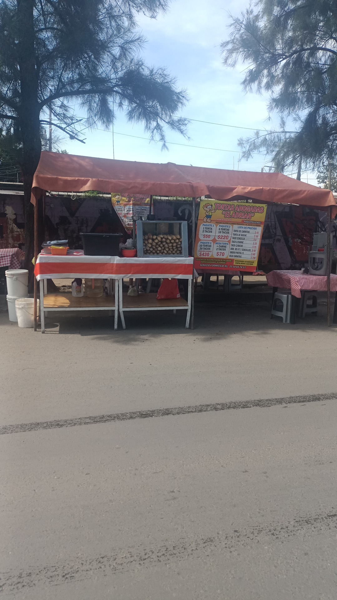 Tortas Ahogadas El Adrián image 7