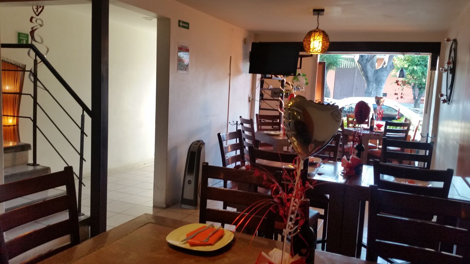 El Bodegón image 1