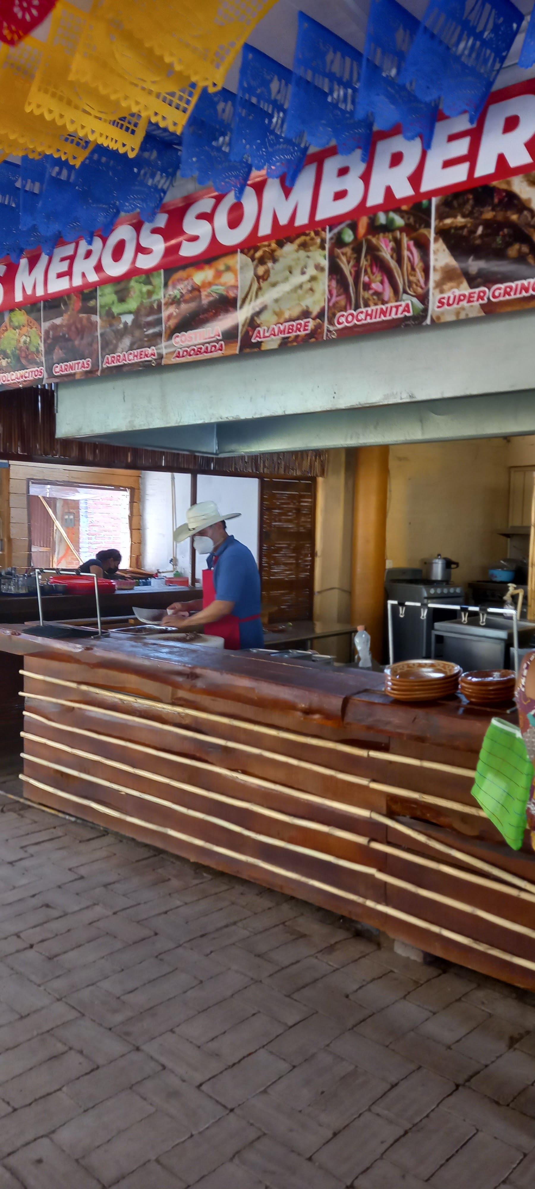 Los Sombrerudos image 6