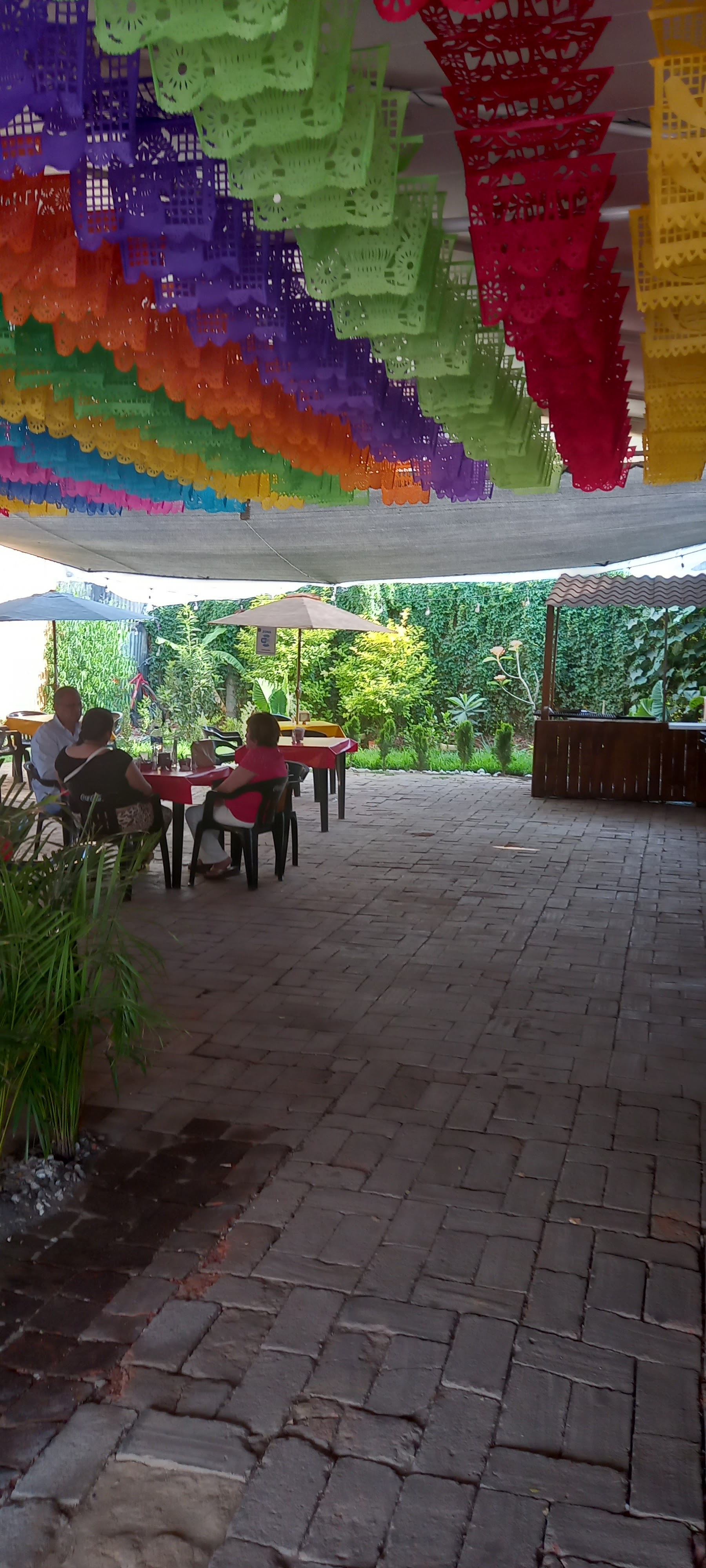 Los Sombrerudos image 9