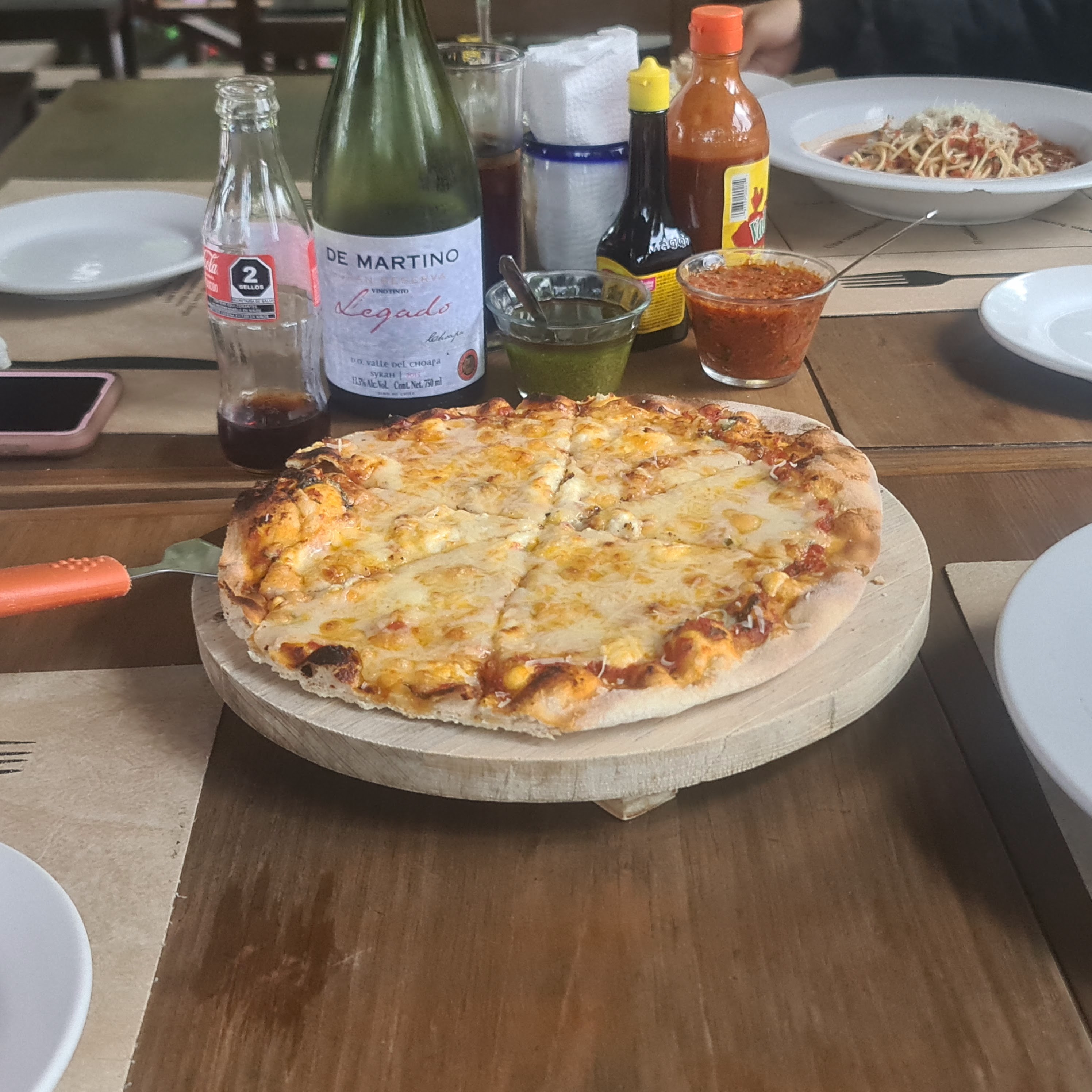 Resturante Crayola Pizzeria y Asadero image 2