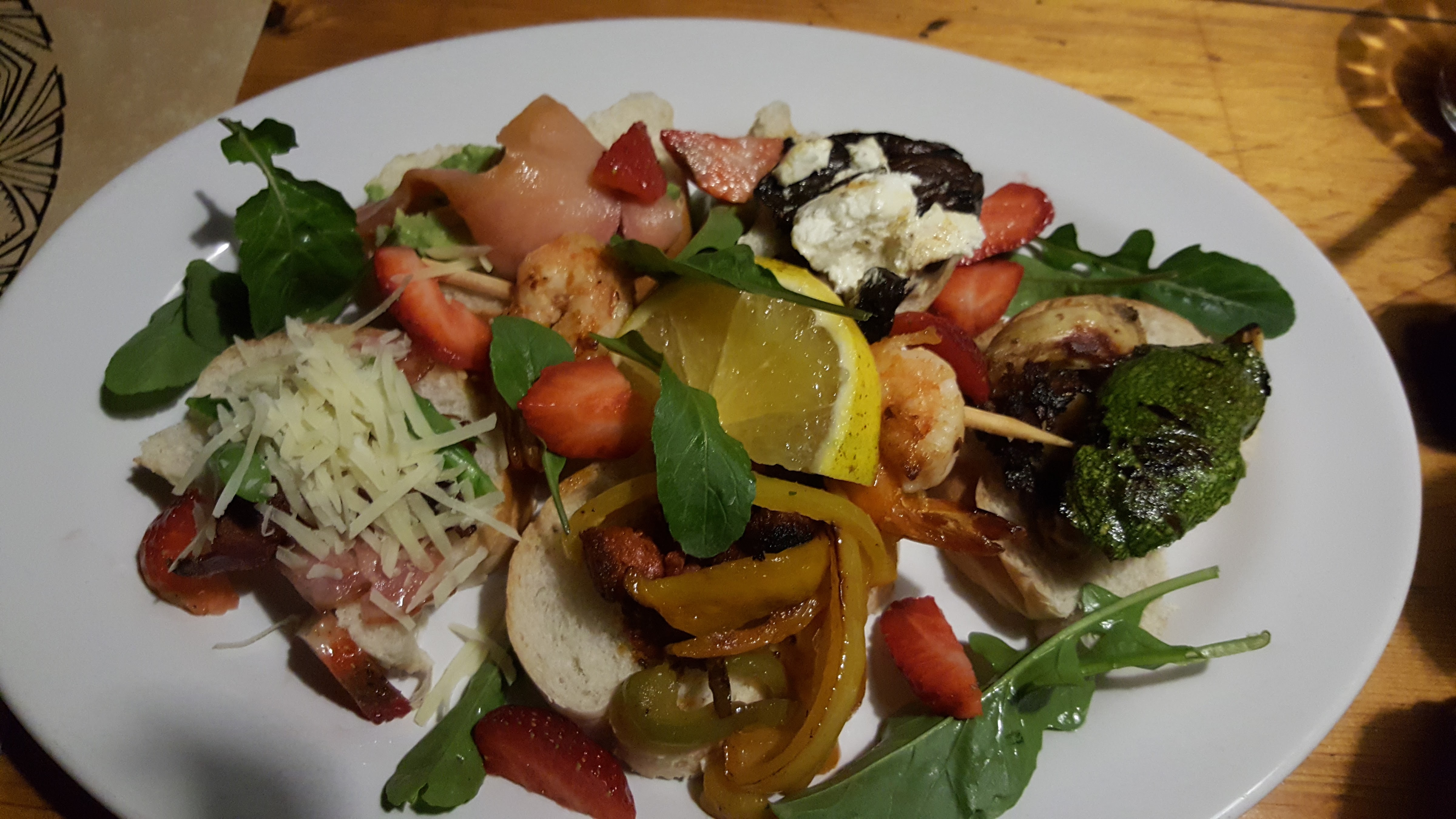 Resturante Crayola Pizzeria y Asadero image 9