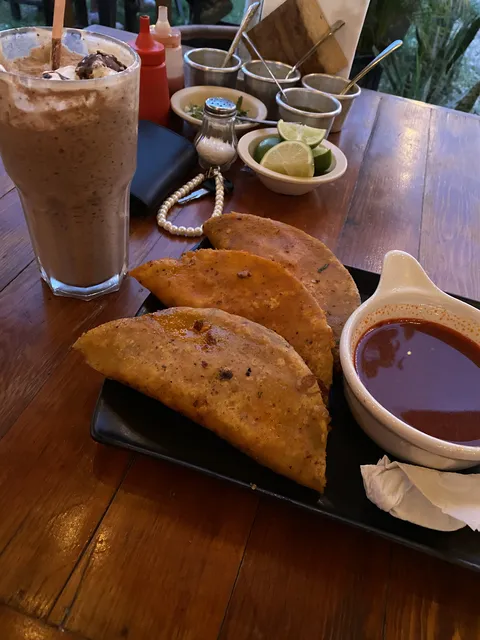 Paradar Restaurant Café image 4