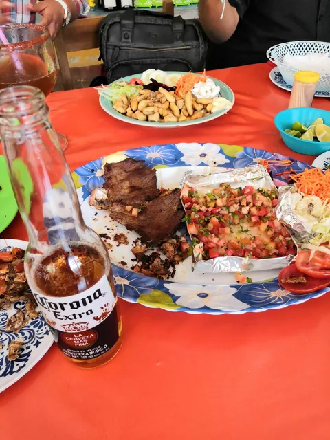 Cocteleria Y Marisqueria El Cangrejito image 8