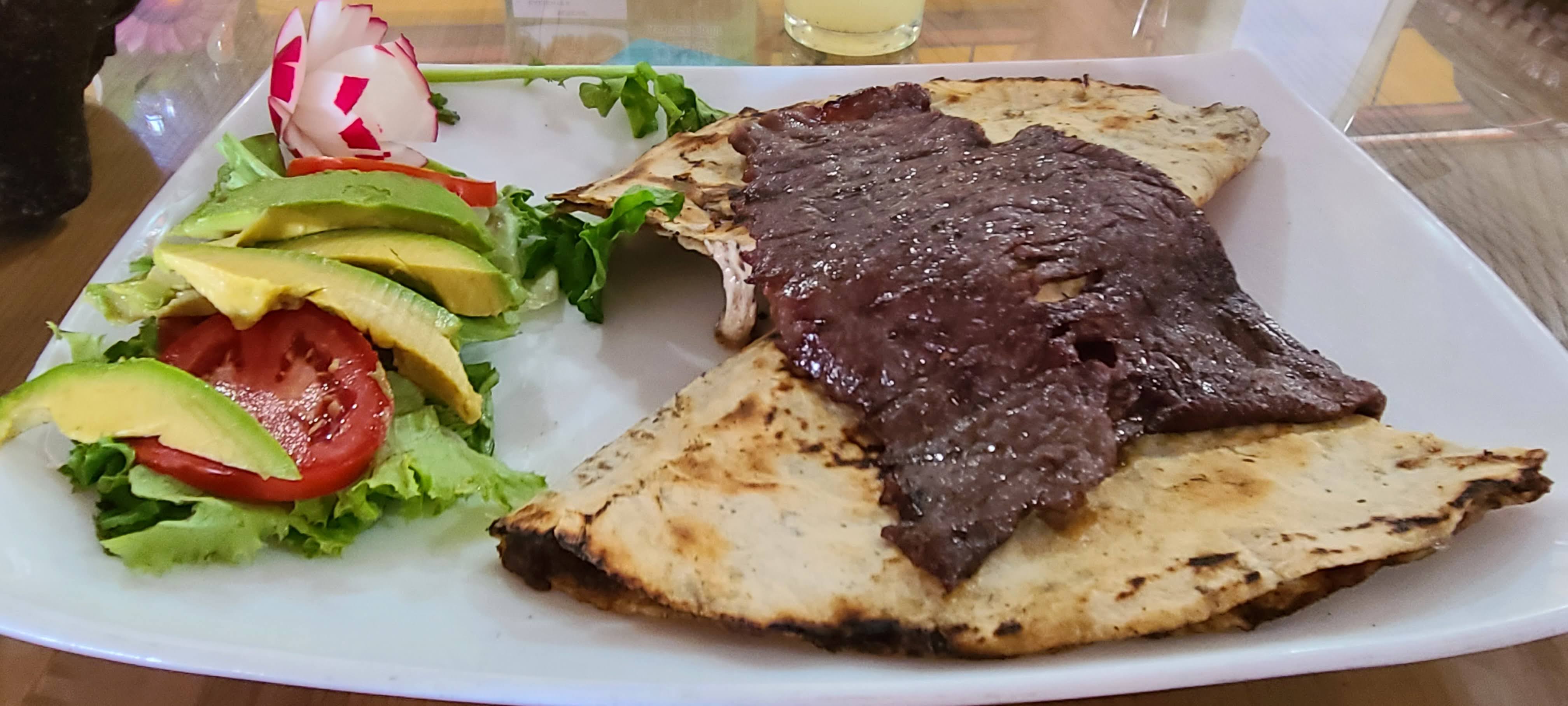 Asador El Chapulín Restaurante y Mezcalería image 6