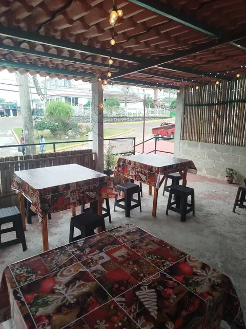 La Terraza de los abuelos image 2