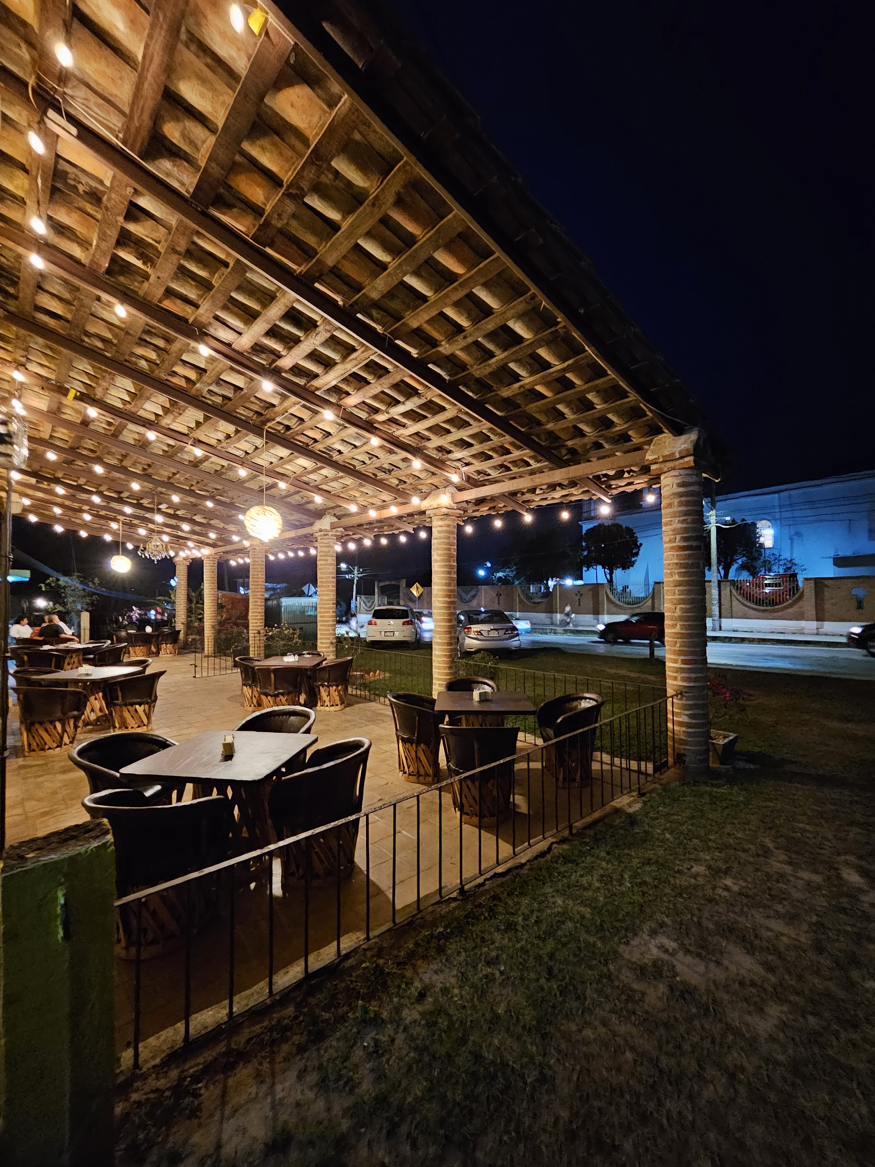 Restaurante el comensal image 4