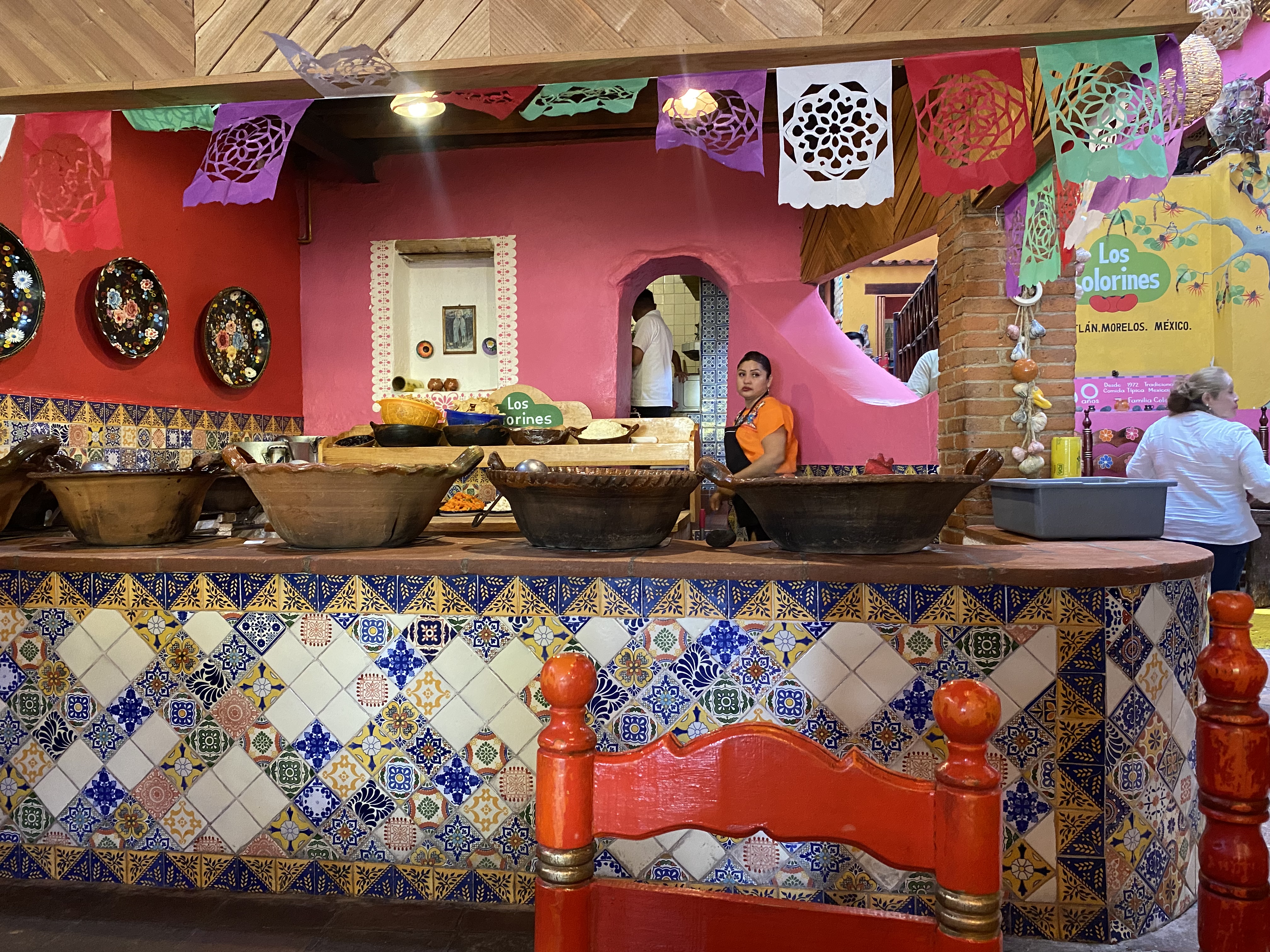 Los Colorines image 9