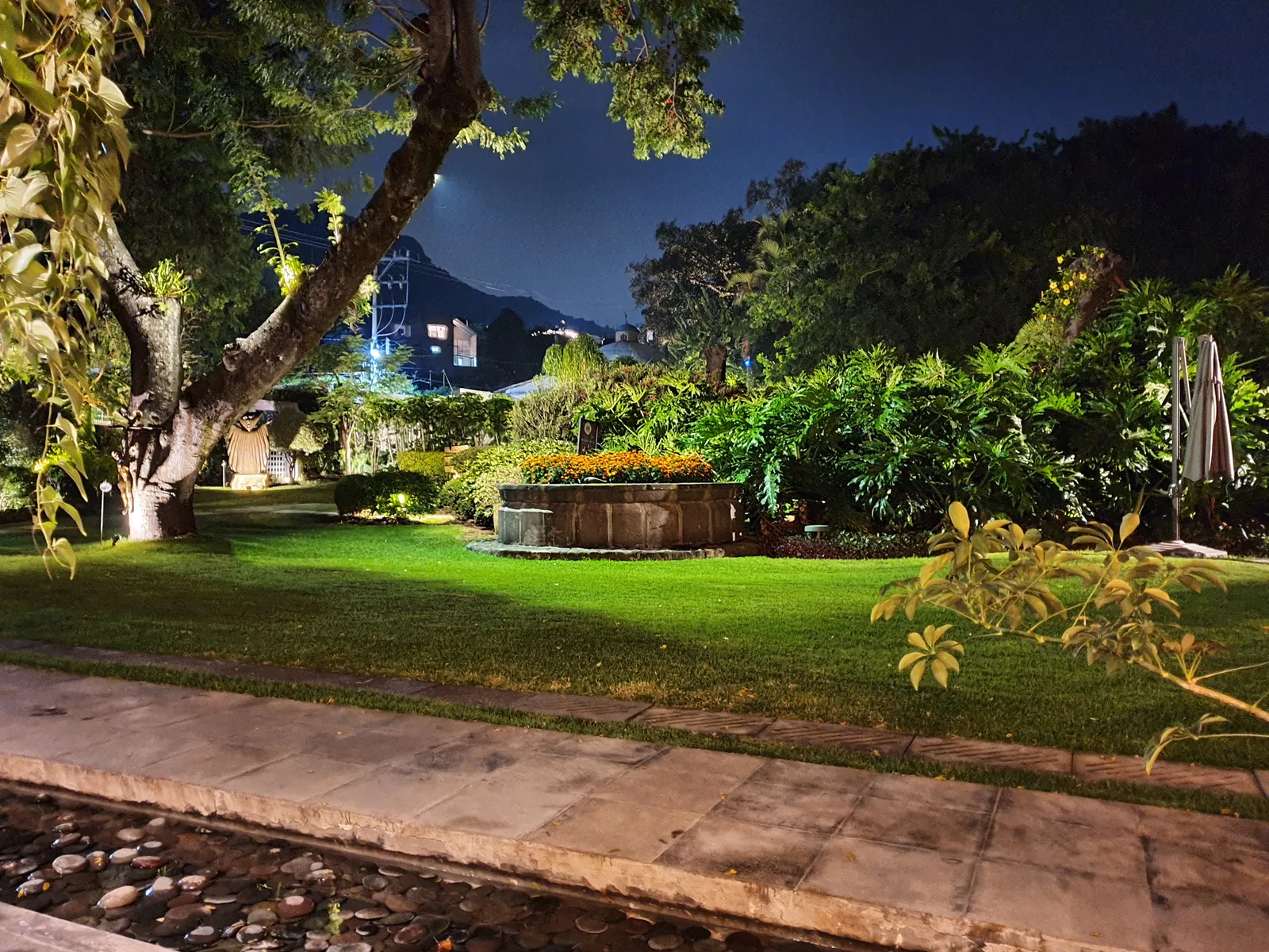 La Veladora image 7