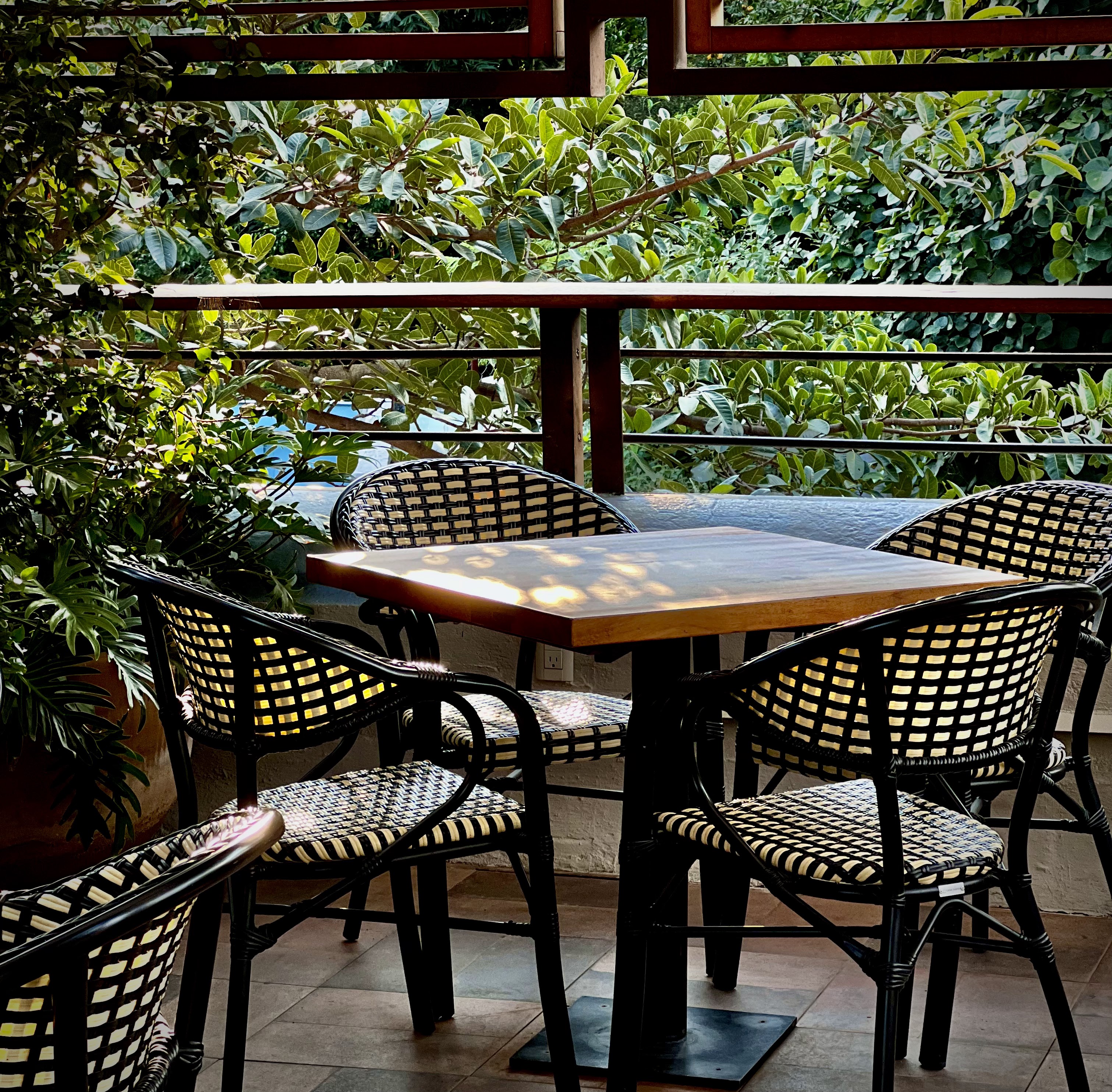 CABINET Restaurant & Bar image 2