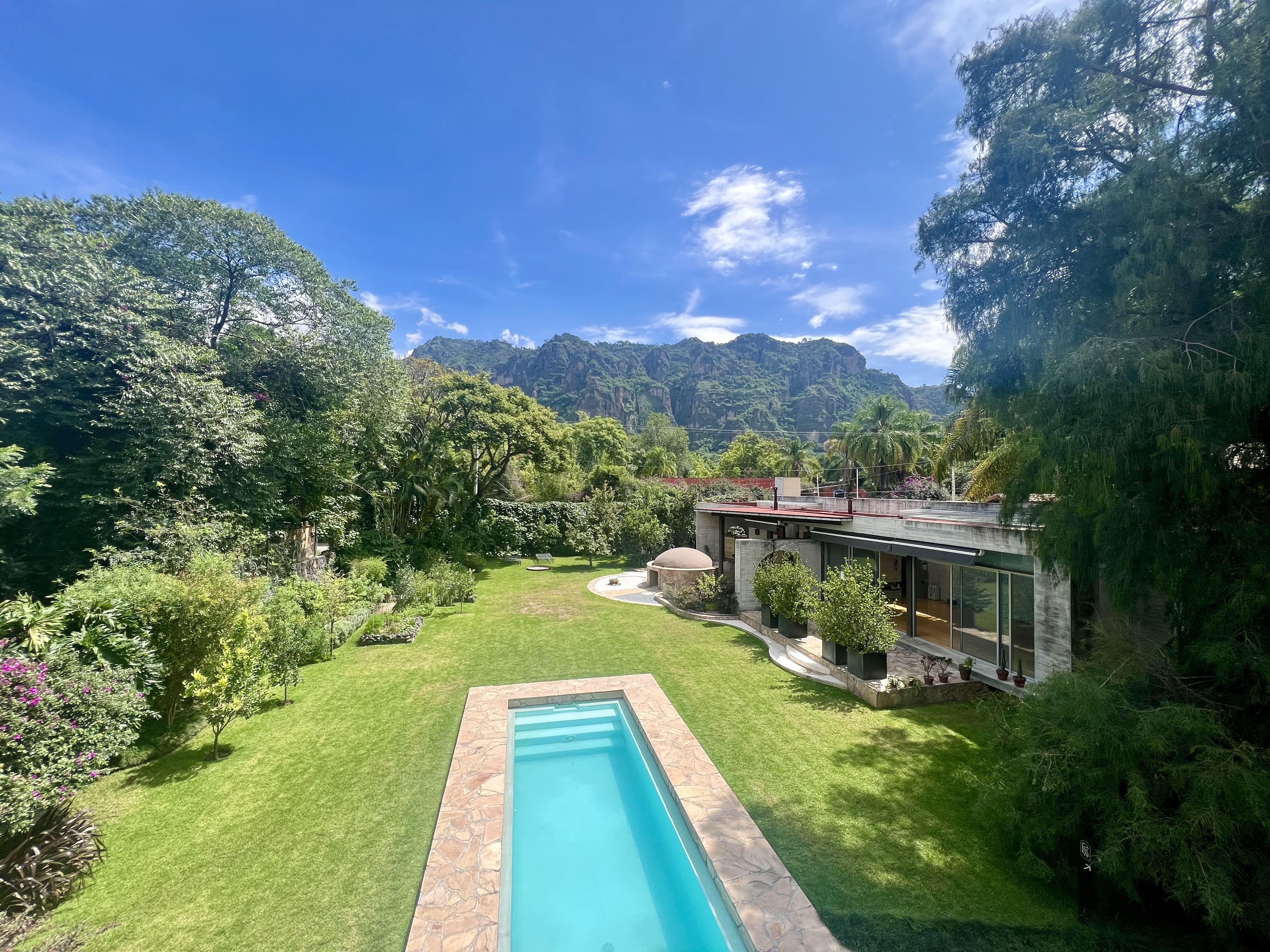 CABINET Restaurant & Bar image 10