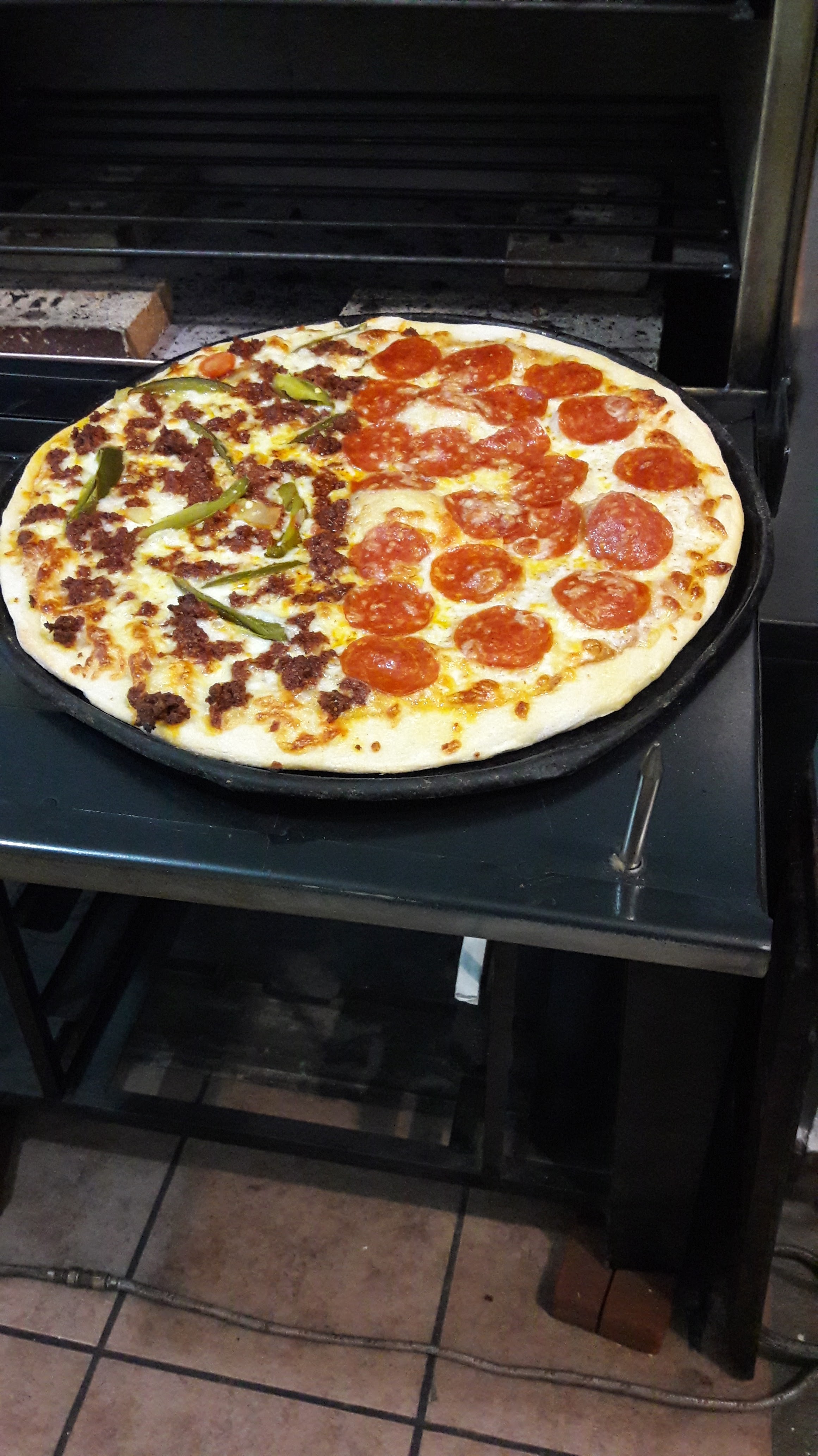 Hamburguesas pizza DINOS image 1