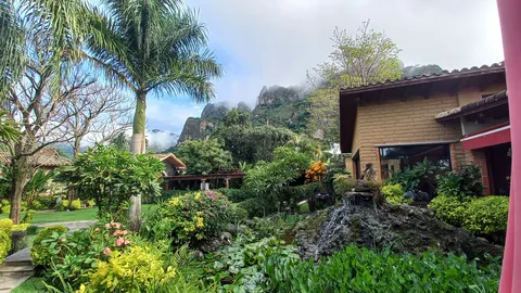 La Cascada image 3