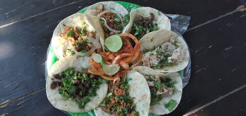 Supertacos los flores image 3