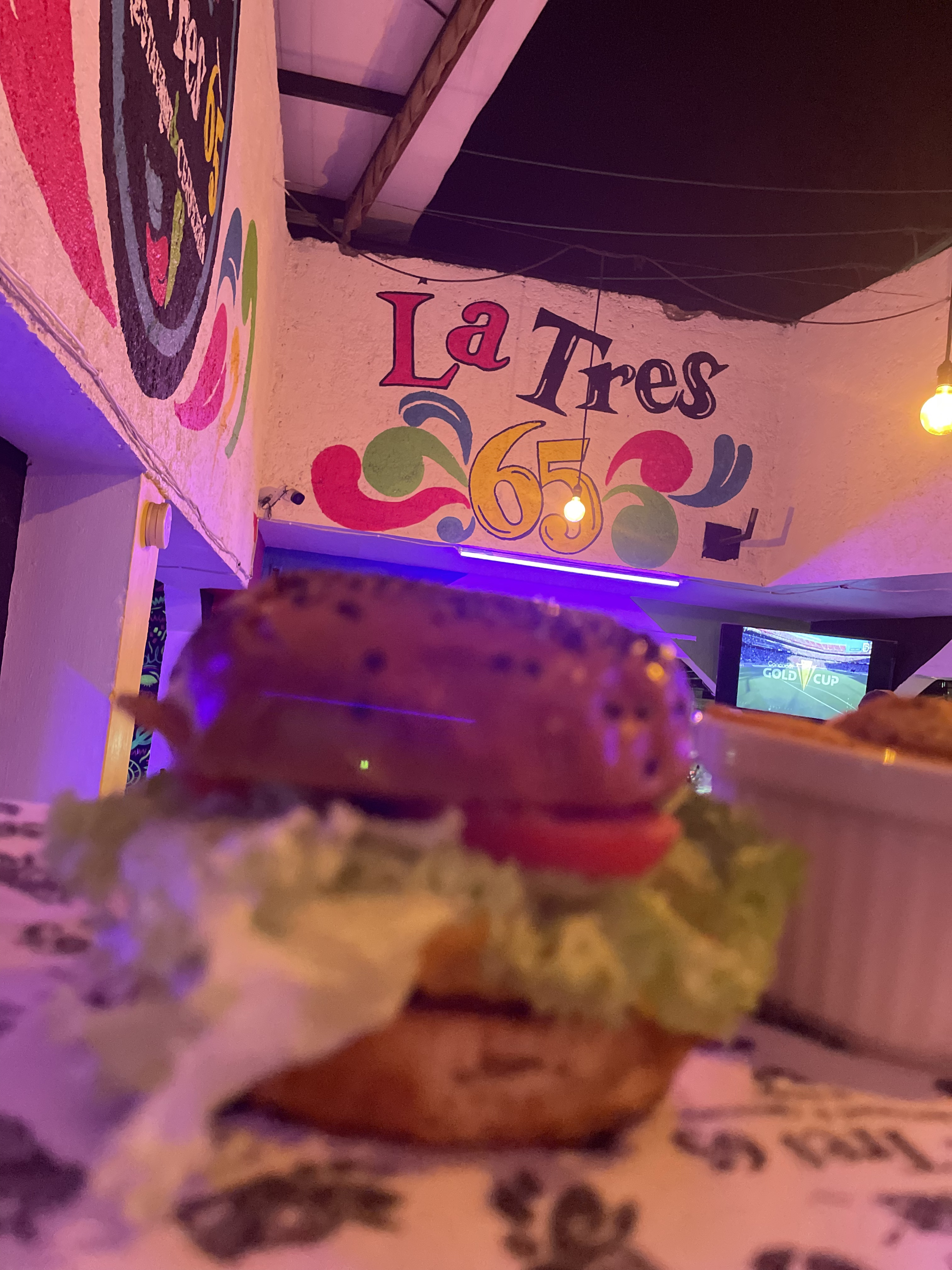 La tres 65 - Restaurantes & cervecería (Sucursal Pabellón de Arteaga) image 7