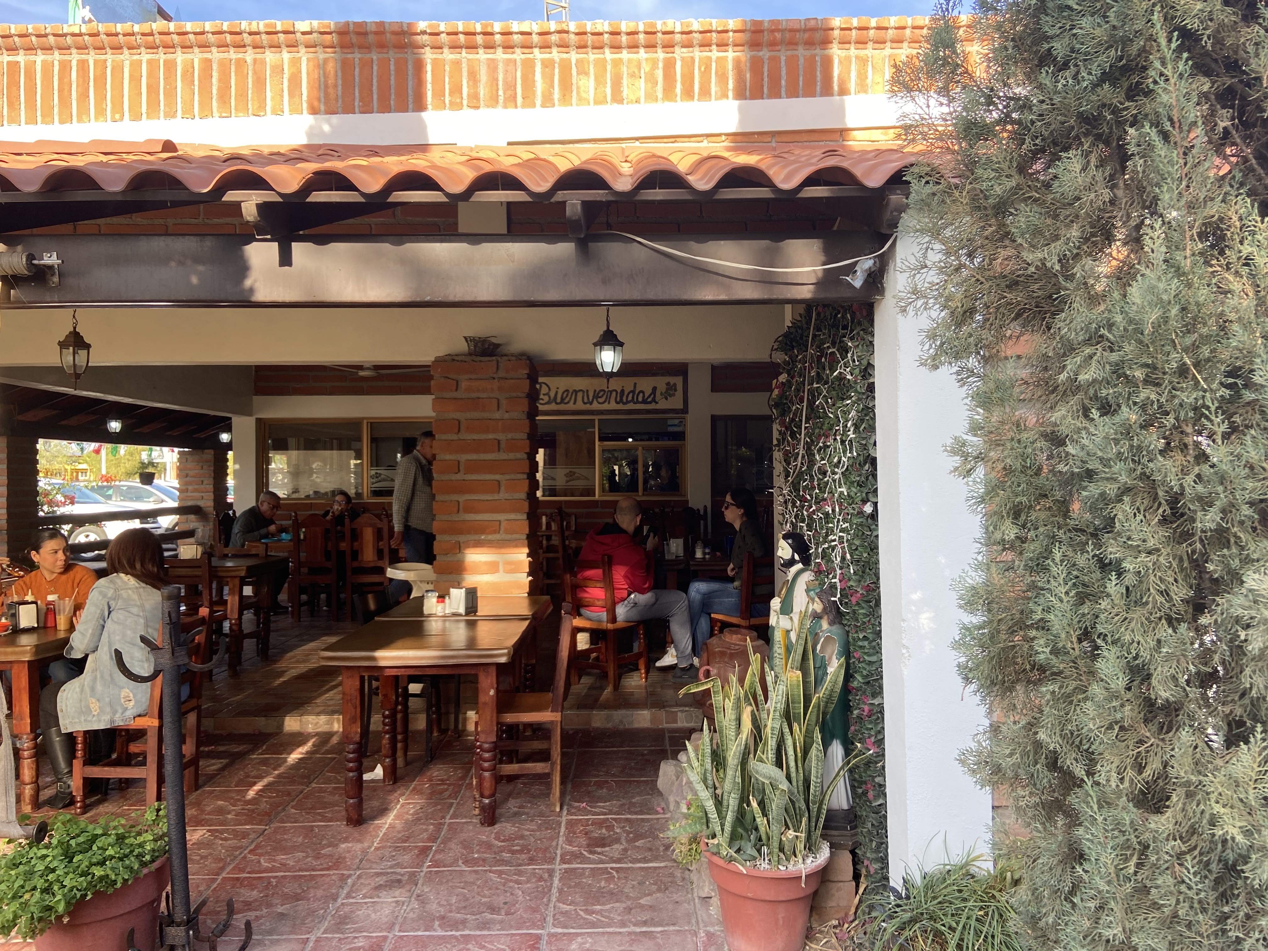 Las Bugambilias image 10