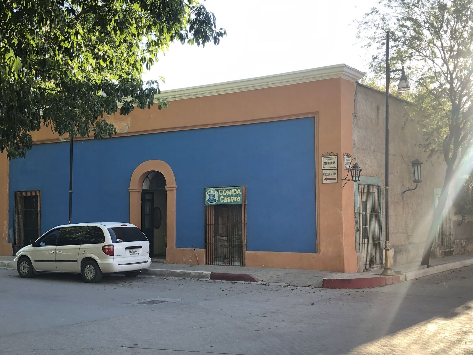 CAFÉ PLAZA image 4